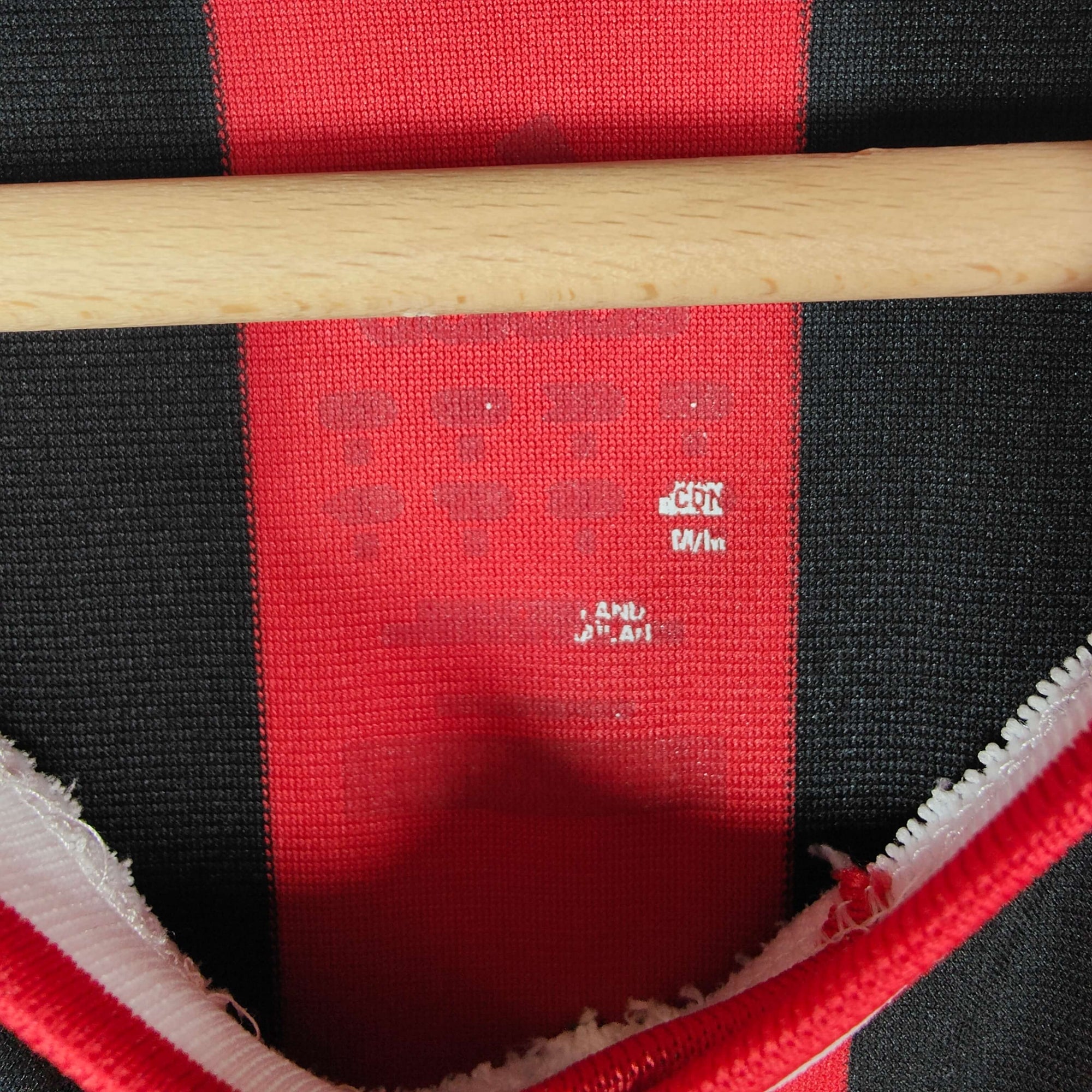 2009-10 AC Milan Home Shirt Ronaldinho 