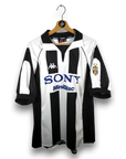 1997-98 Juventus Home Shirt Zidane 