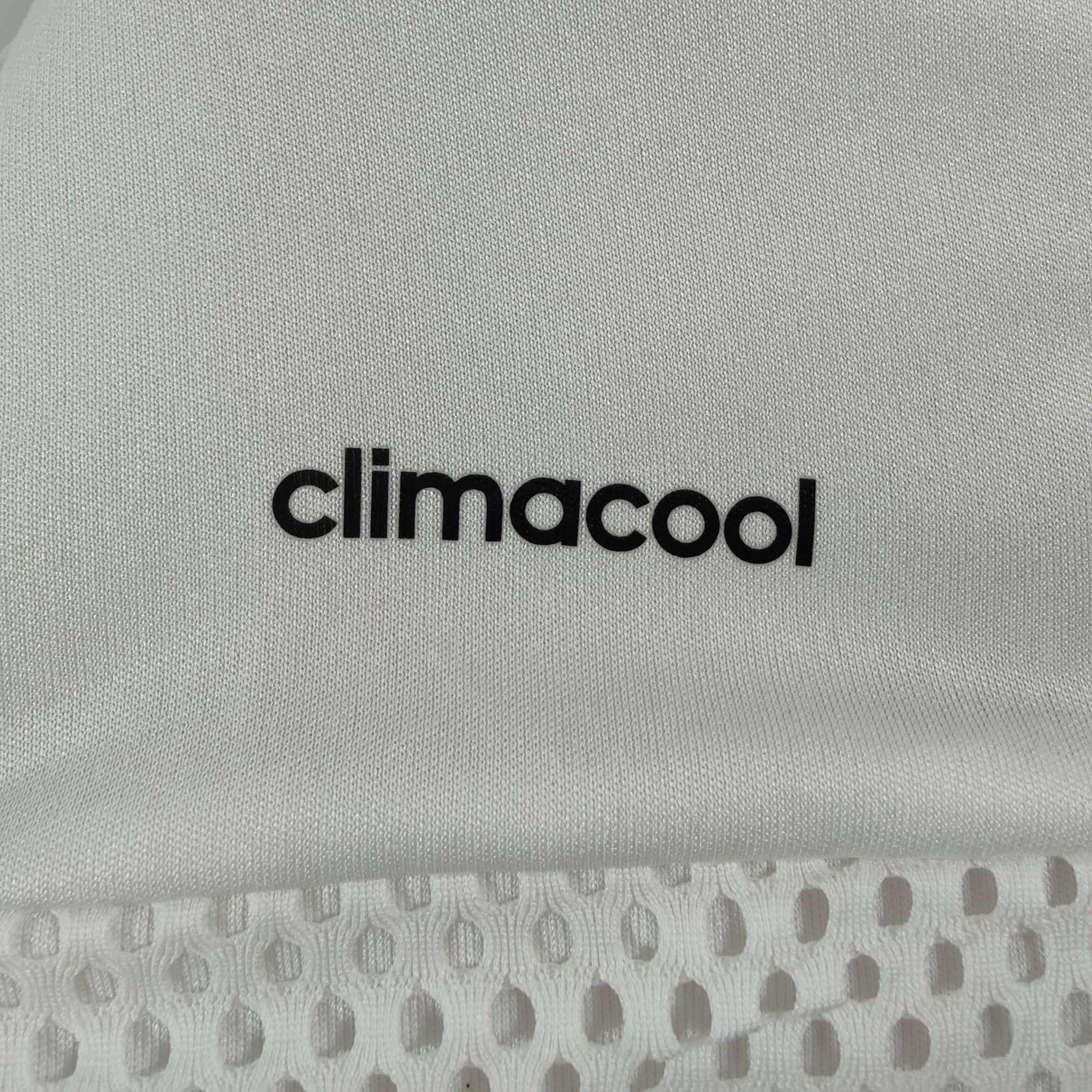 2015-16 Besiktas Home Shirt Quaresma 
