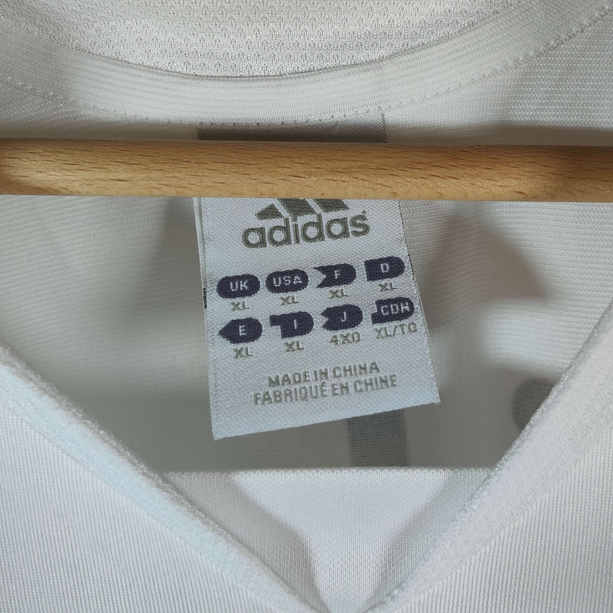 2005-06 Real Madrid Home Shirt Zidane 