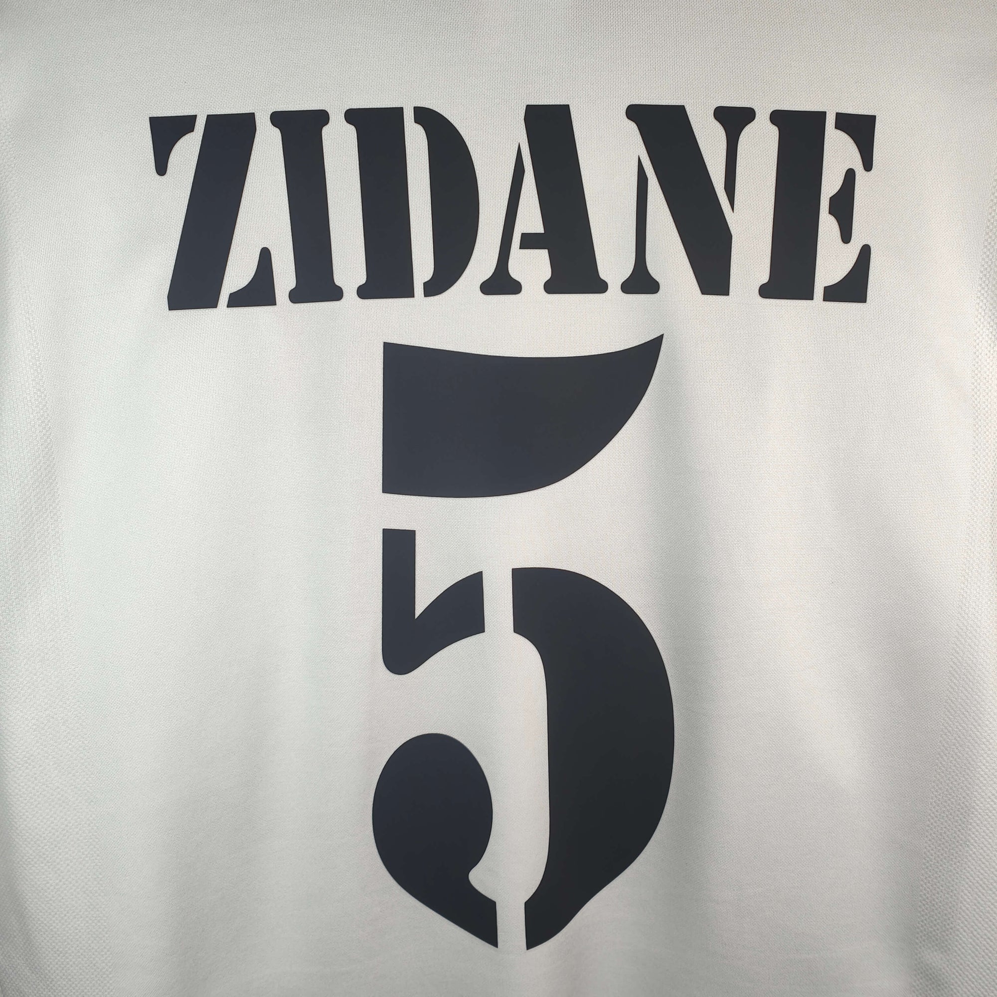 2002-03 Real Madrid Home Shirt Zidane 