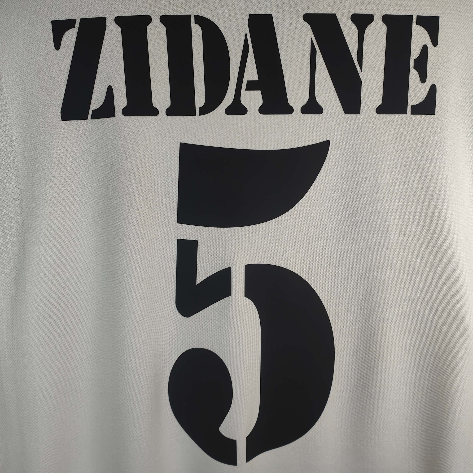 2002-03 Real Madrid Home Shirt Zidane 