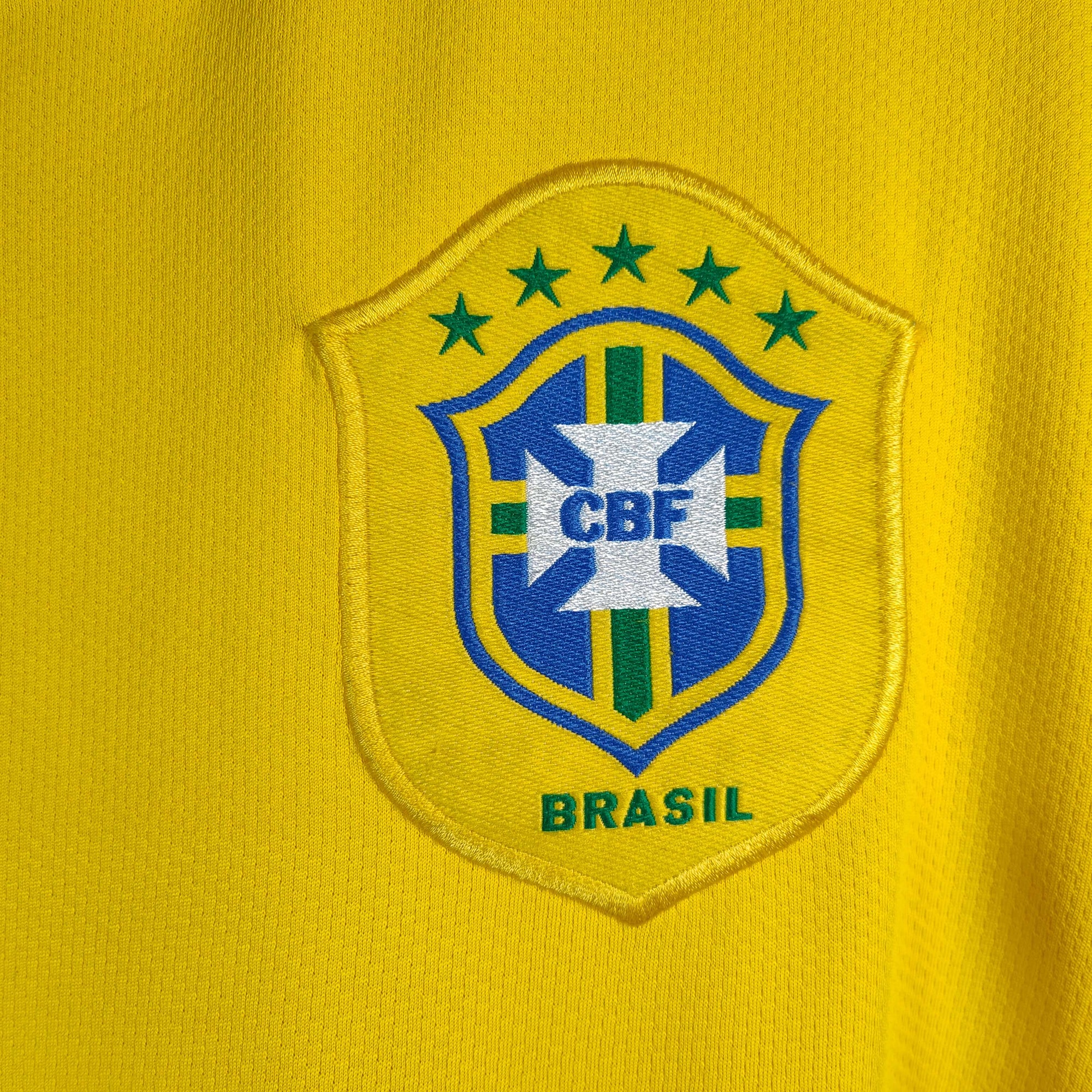 2006-08 Brazil Home Shirt Ronaldinho 