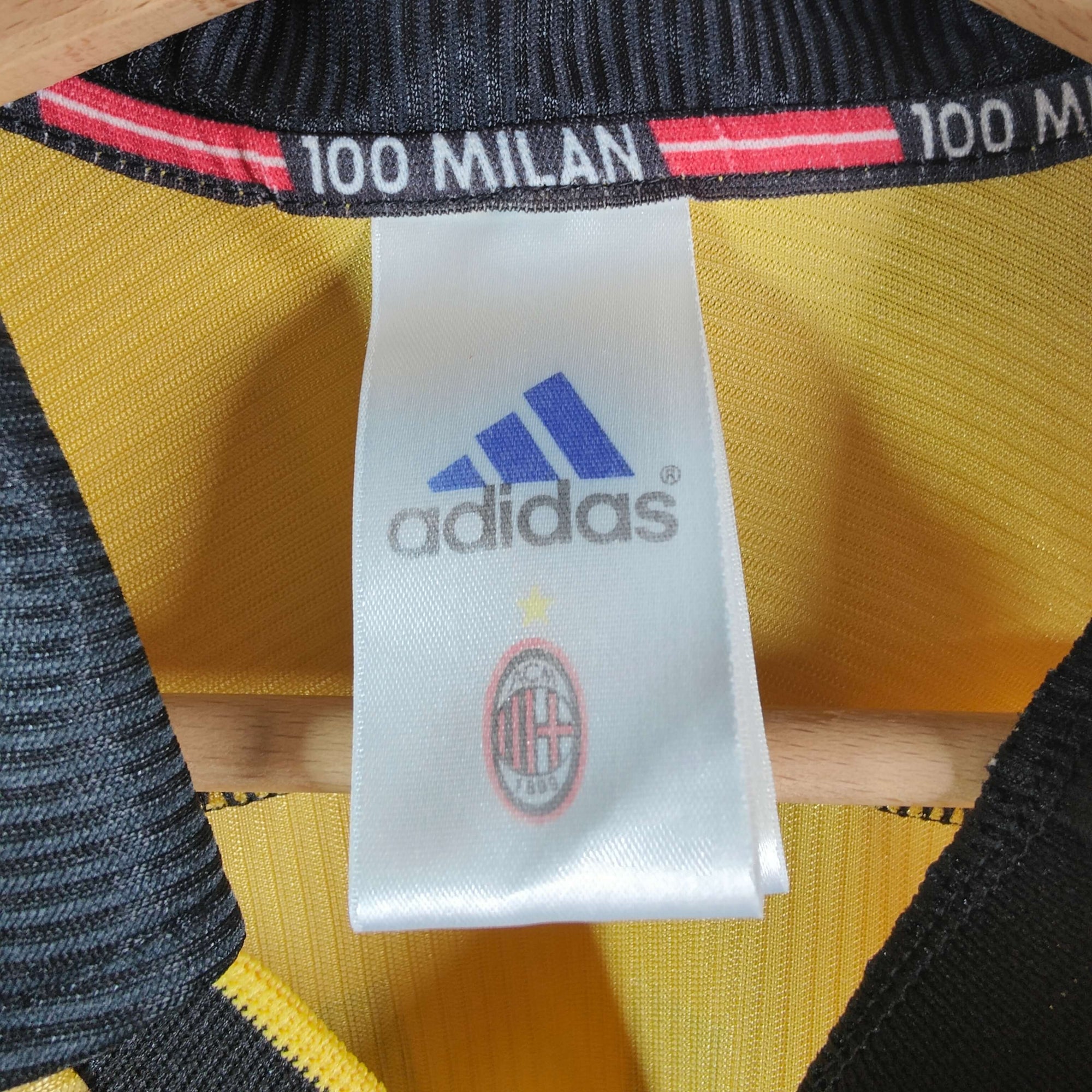 1999-00 AC Milan Fourth Shirt Maldini 