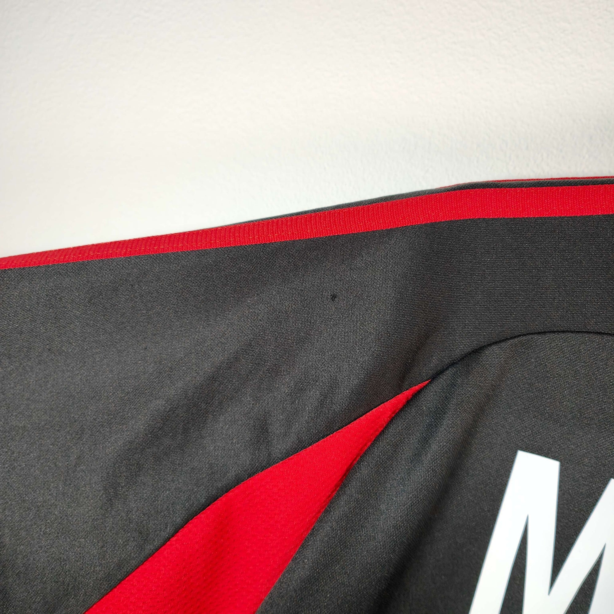 2000-01 AC Milan Third Shirt Maldini 