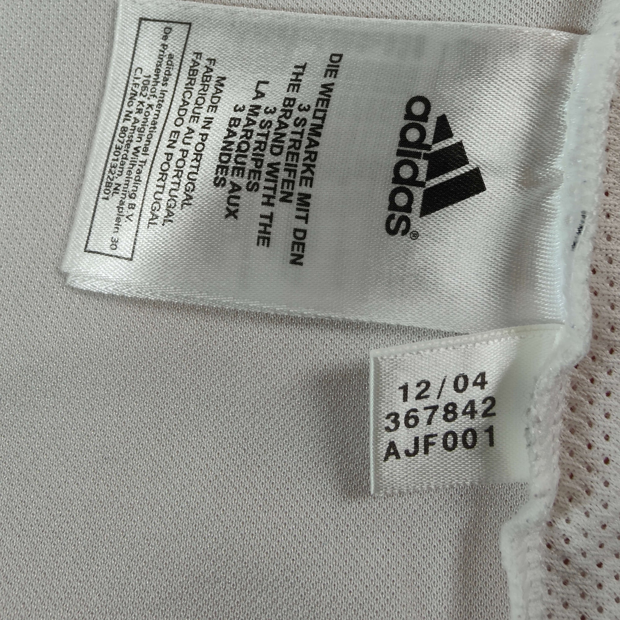 2004-05 Real Madrid Home Shirt Ronaldo 