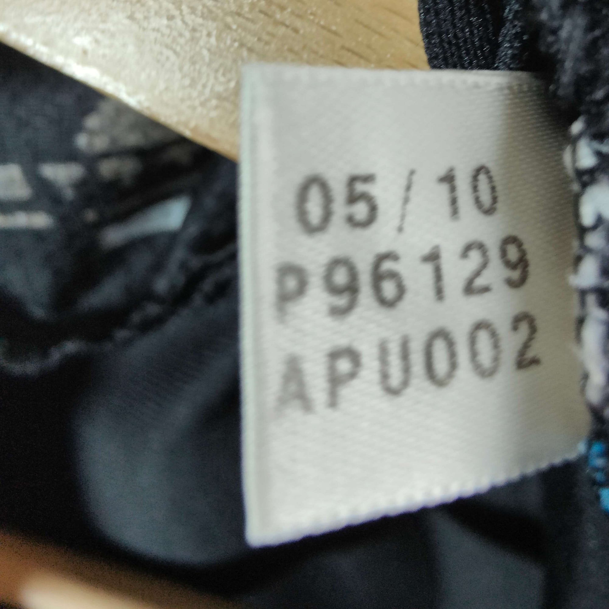 2010-11 Olympique Marseille Third Shirt Lucho 