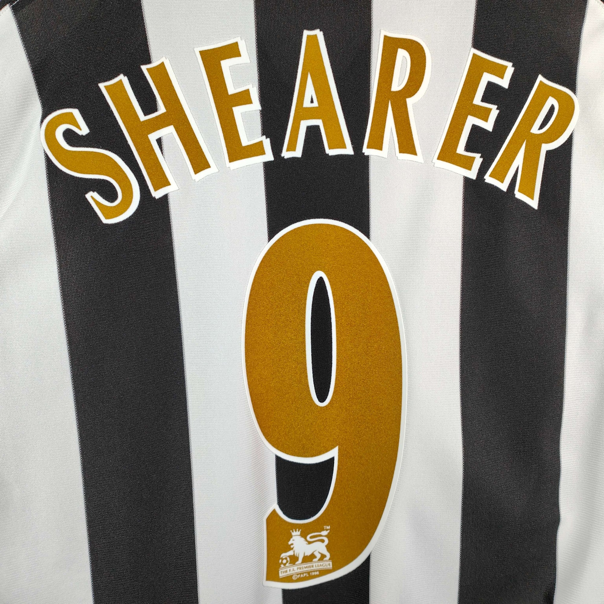 Maillot domicile Newcastle 2005-07 Shearer 