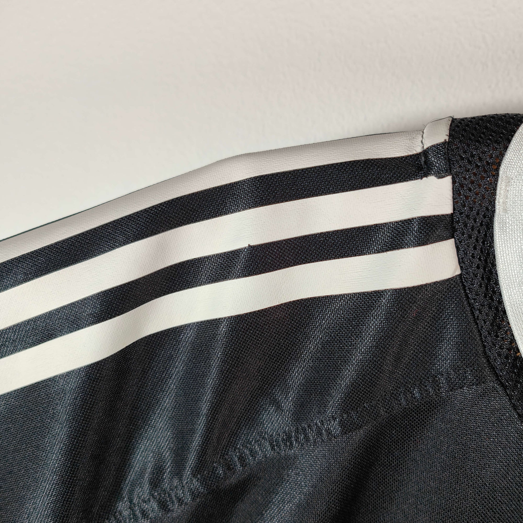 2004-05 Real Madrid Away Shirt Ronaldo 