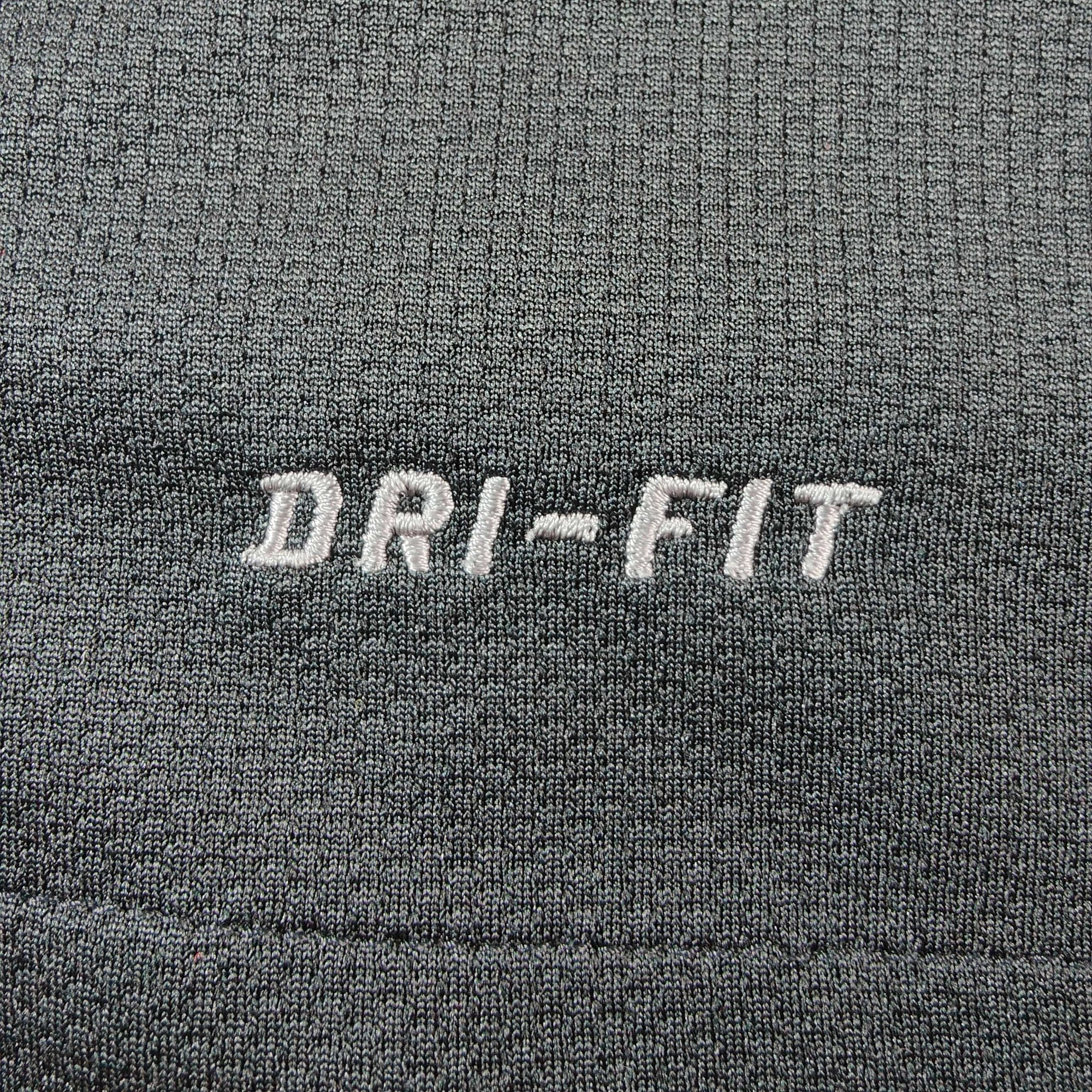 2011-12 FC Barcelona Away Shirt Messi 