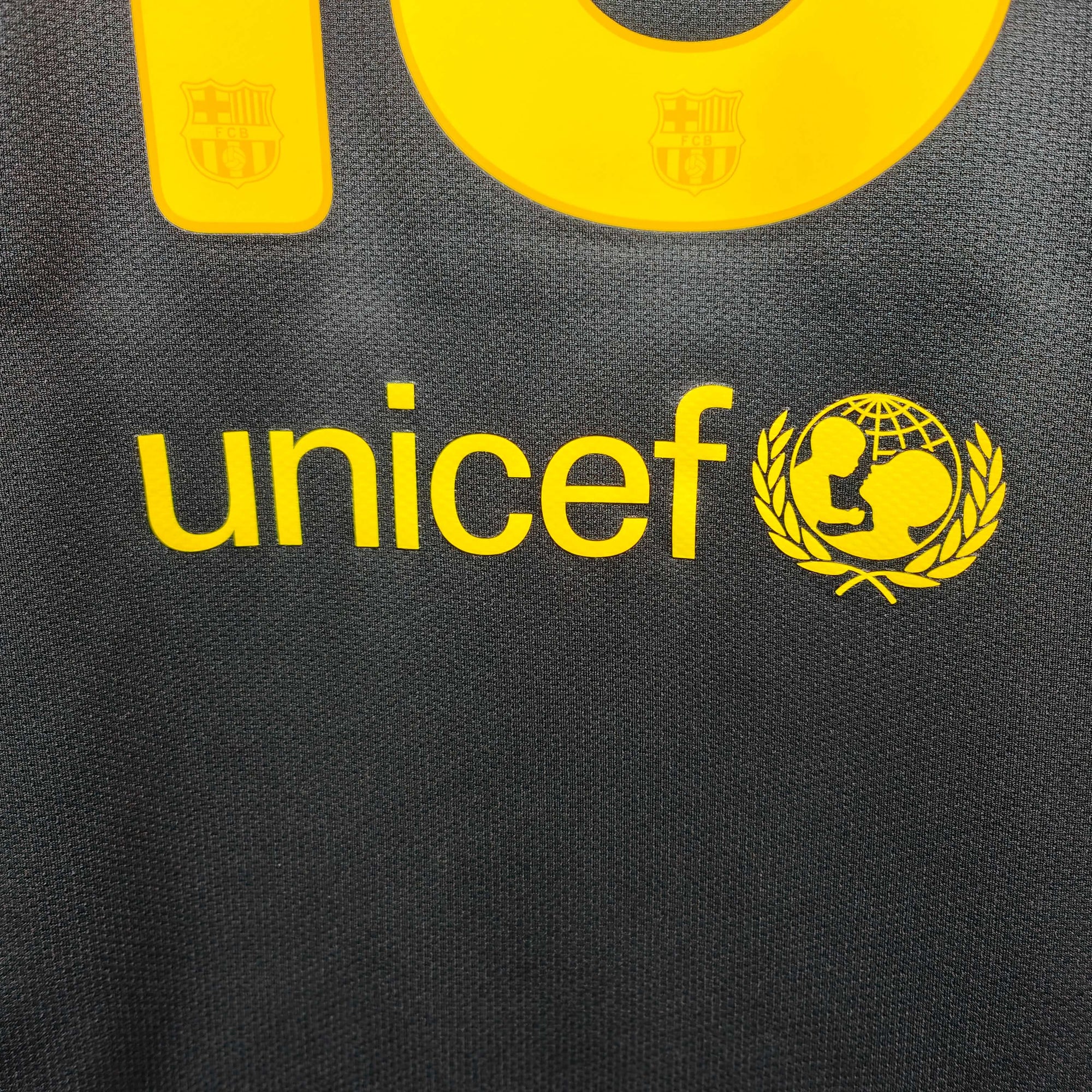 2011-12 FC Barcelona Away Shirt Messi 