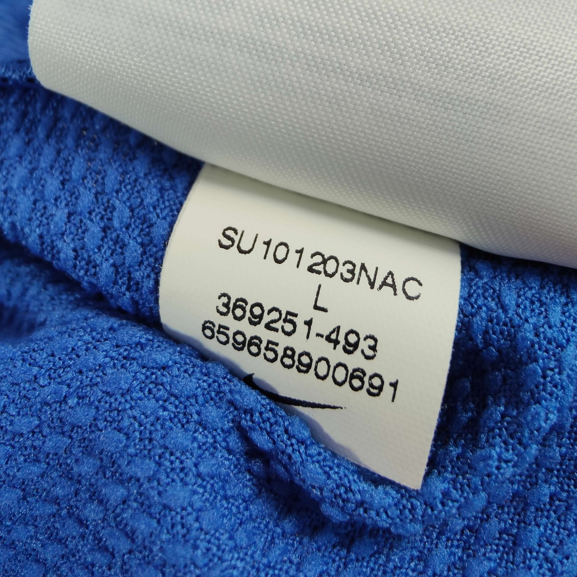 2010-11 Brazil Away Shirt Kaká 