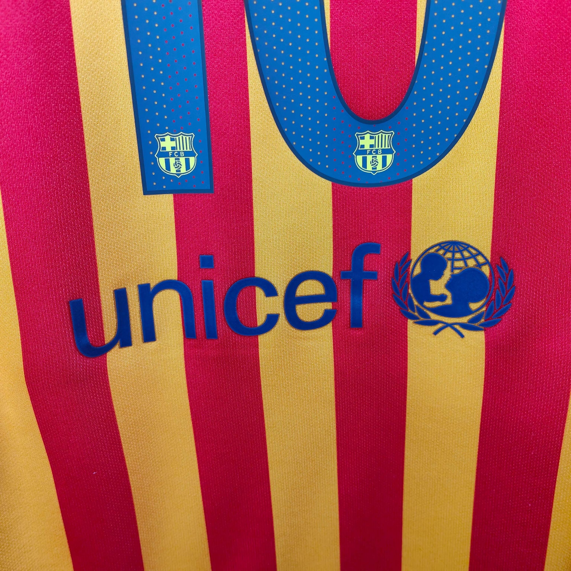 2015-16 FC Barcelona Away Shirt Messi 