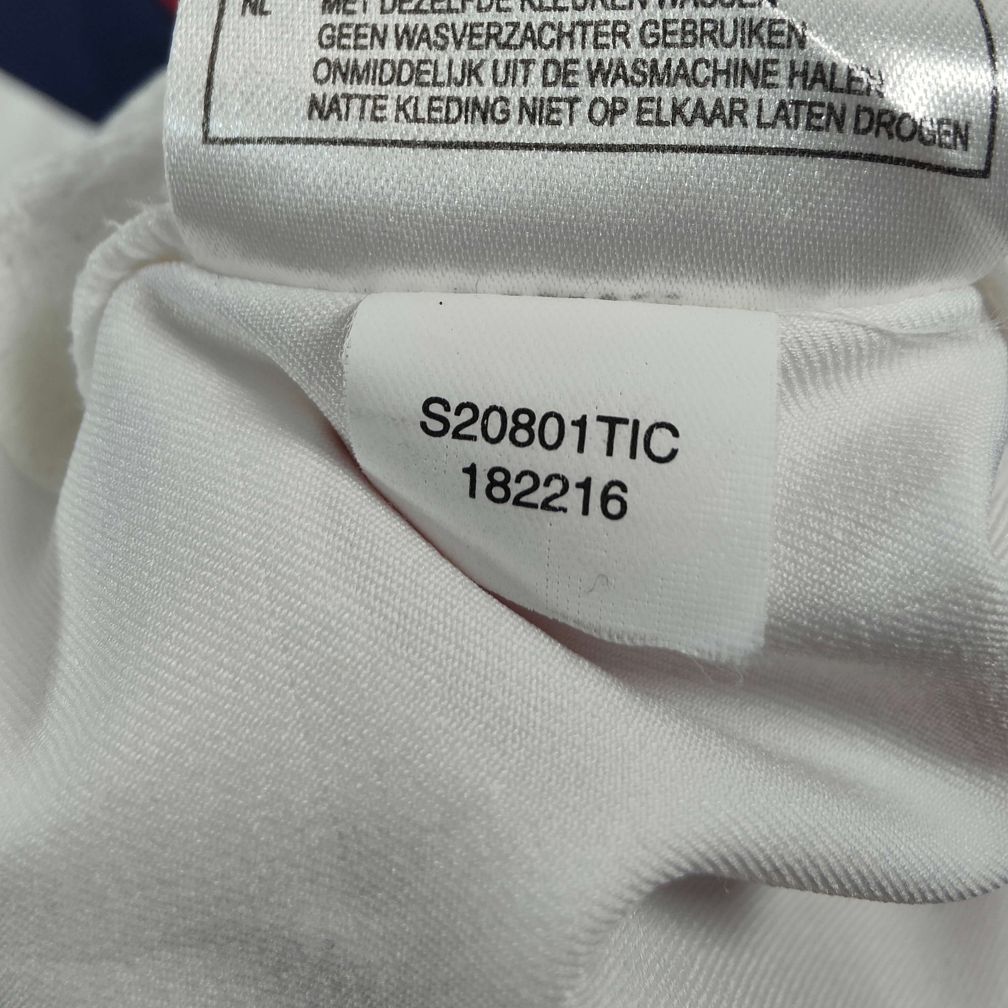 2002-03 USA Home Shirt Donovan 