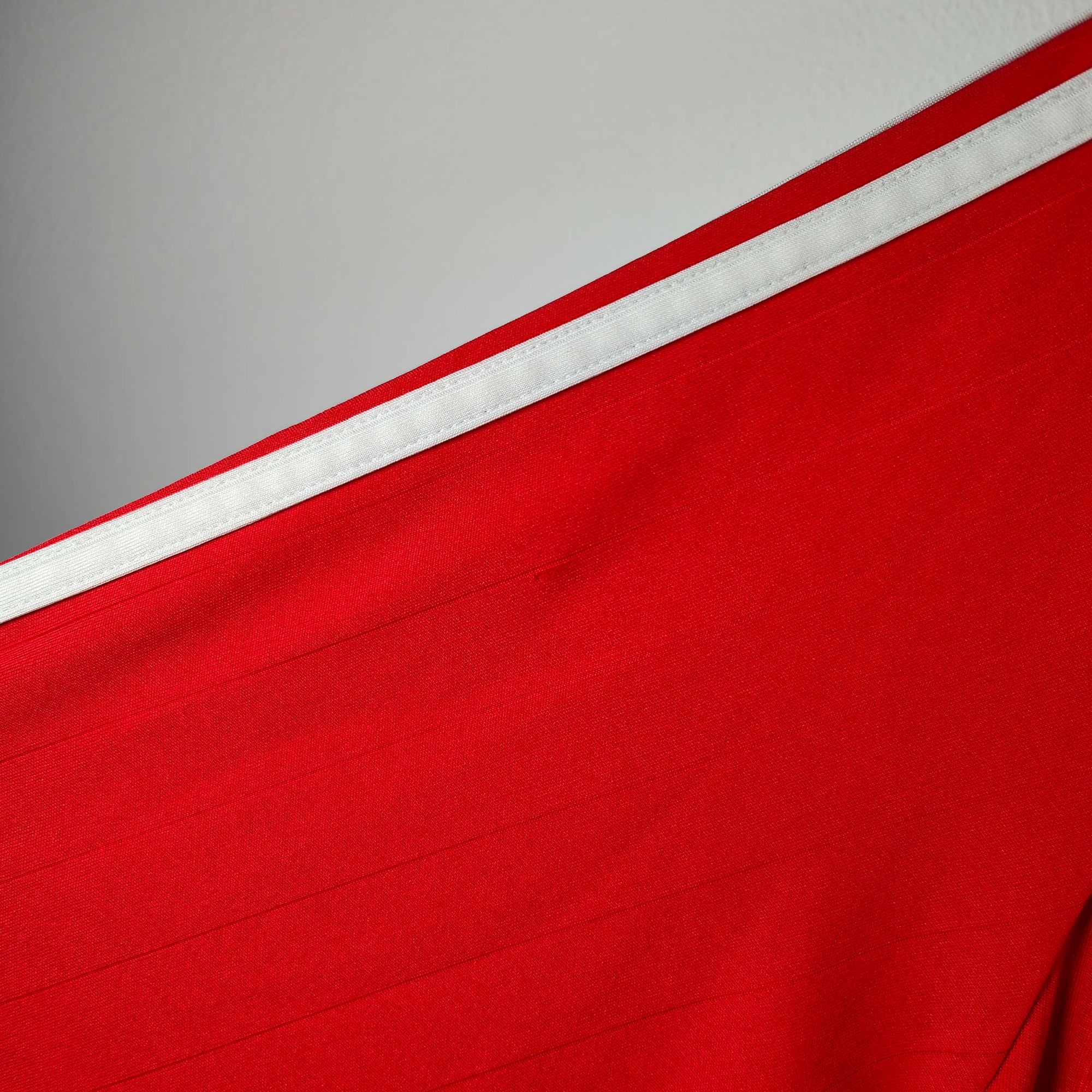 2006-07 Benfica Home Shirt Rui Costa 