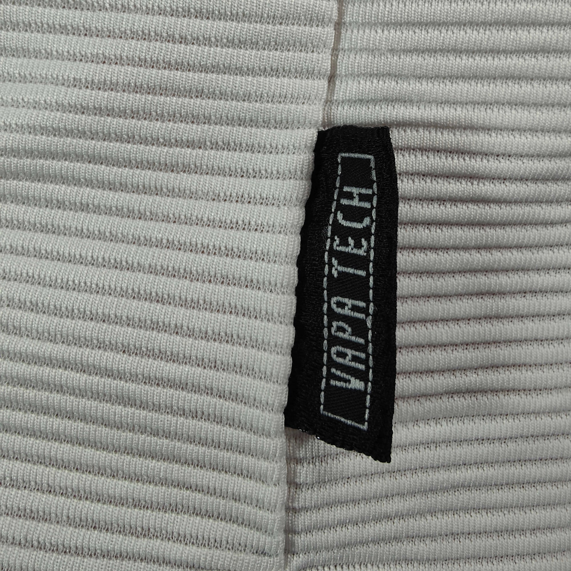 1999-01 England Home Shirt Beckham 