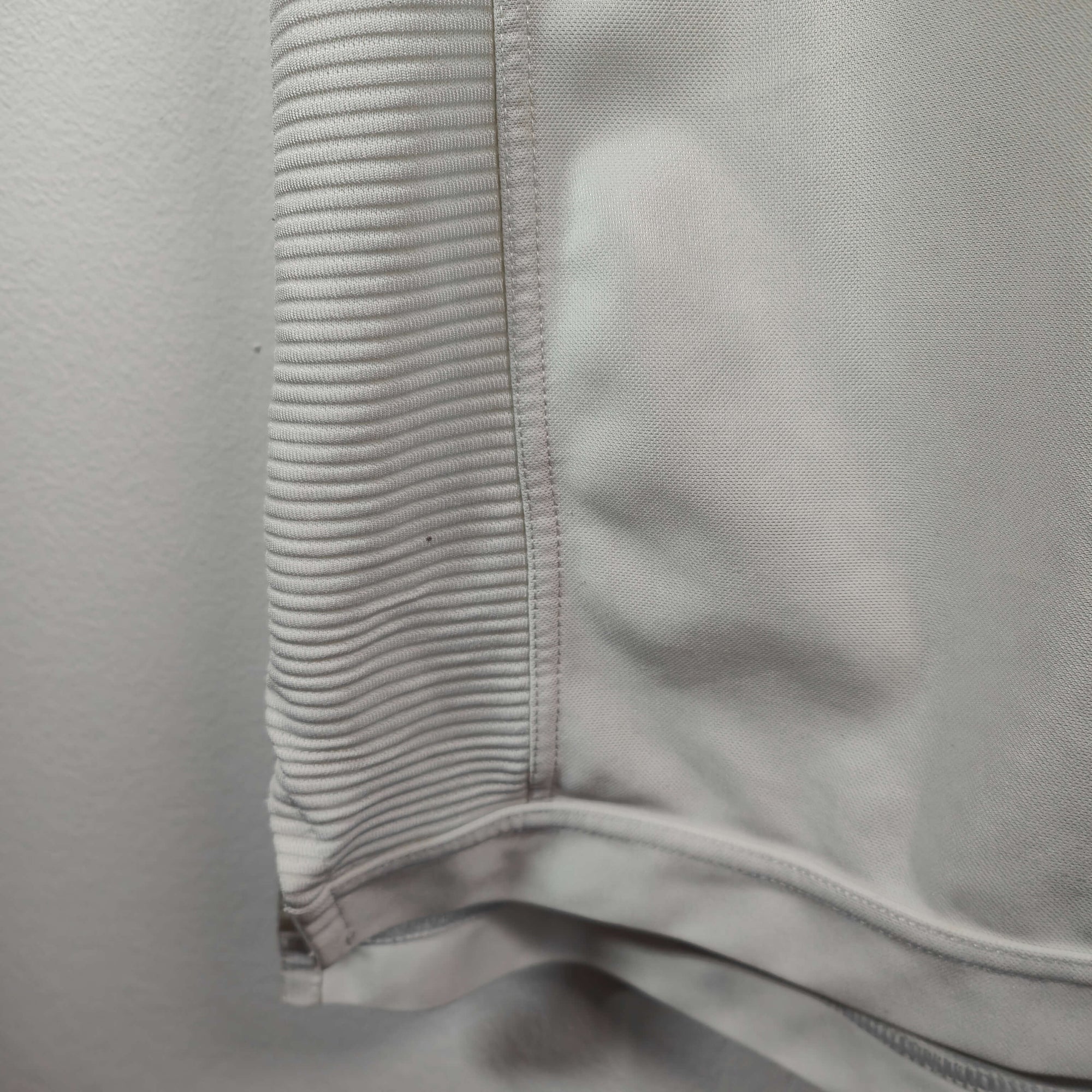 1999-01 England Home Shirt Beckham 