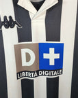 1998-99 Juventus Home Shirt Zidane 