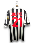 1998-99 Juventus Home Shirt Zidane 