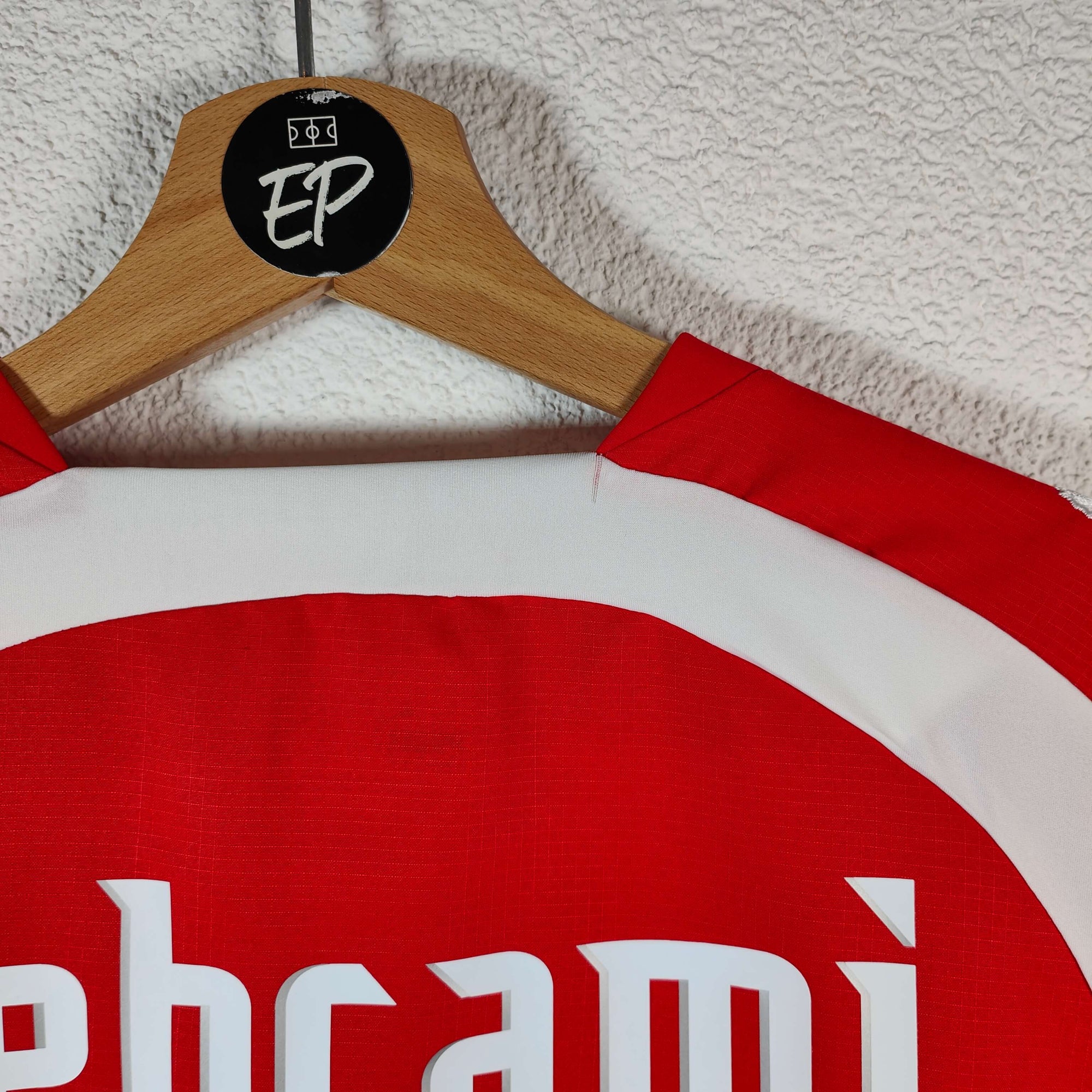 2006-08 Schweiz Heimtrikot Behrami 