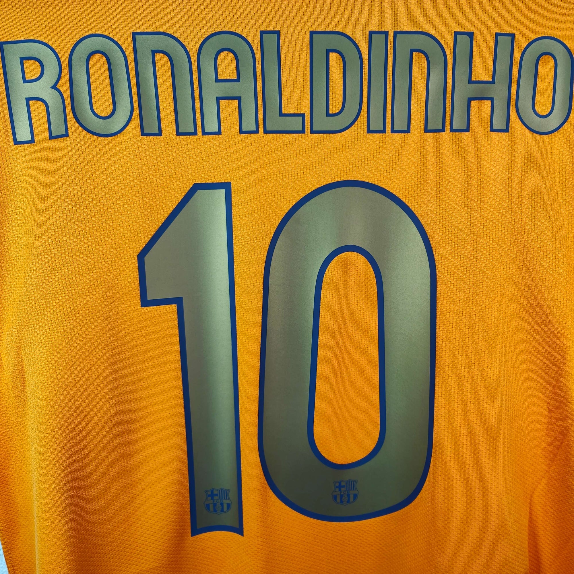 2006-07 FC Barcelona Auswärts Trikot Ronaldinho 