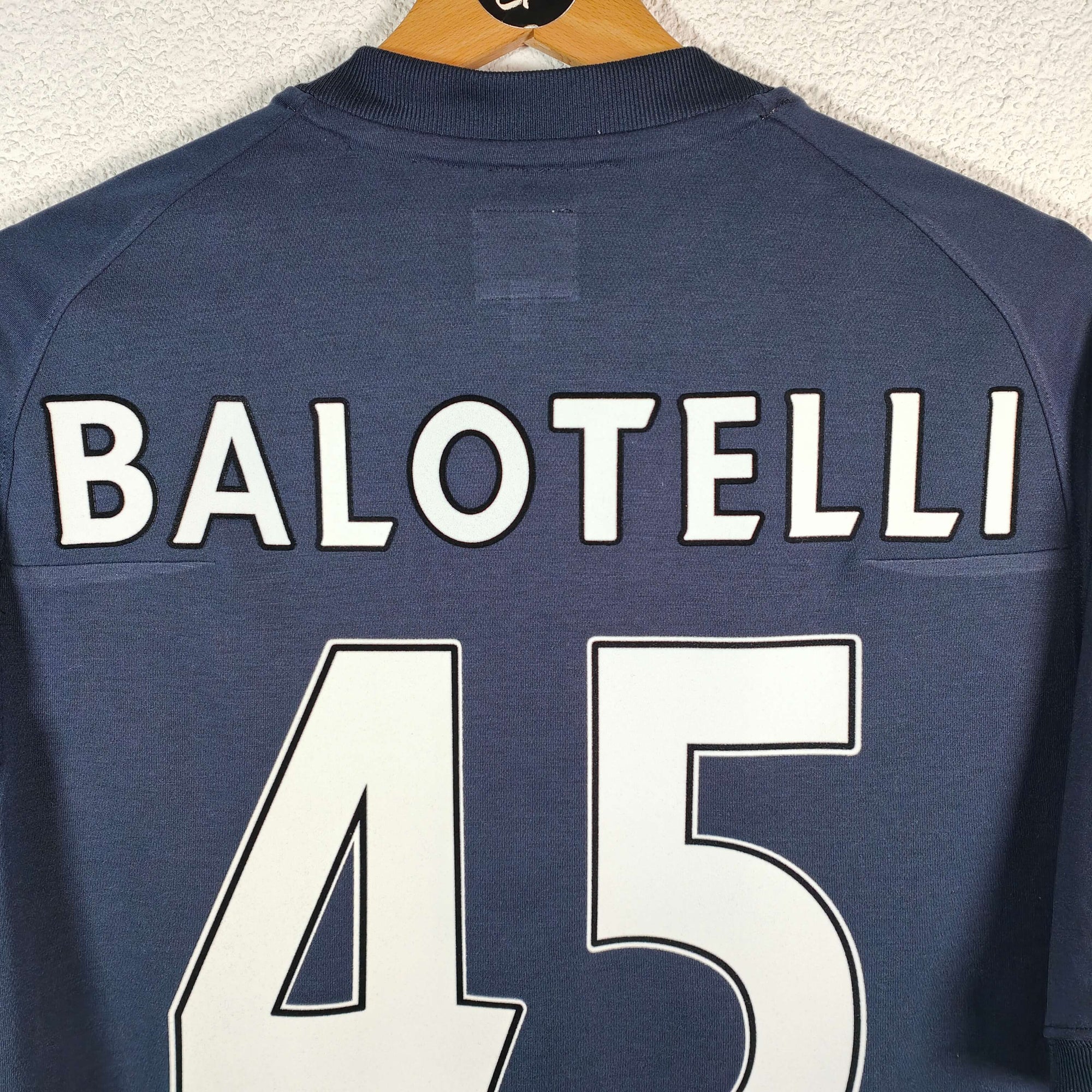 2010-12 Manchester City Away Shirt Balotelli 