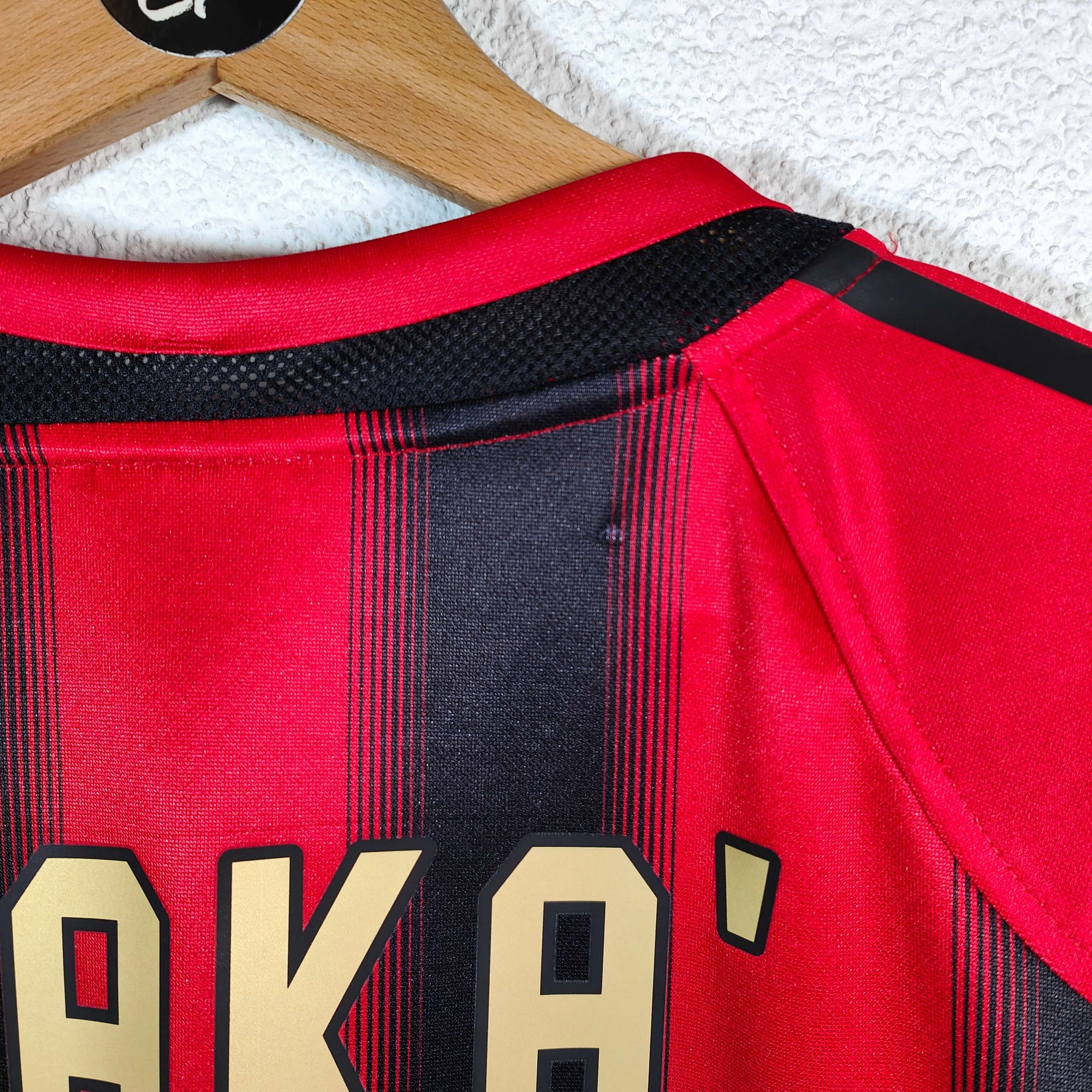 2004-05 AC Milan Home Shirt Kaká 