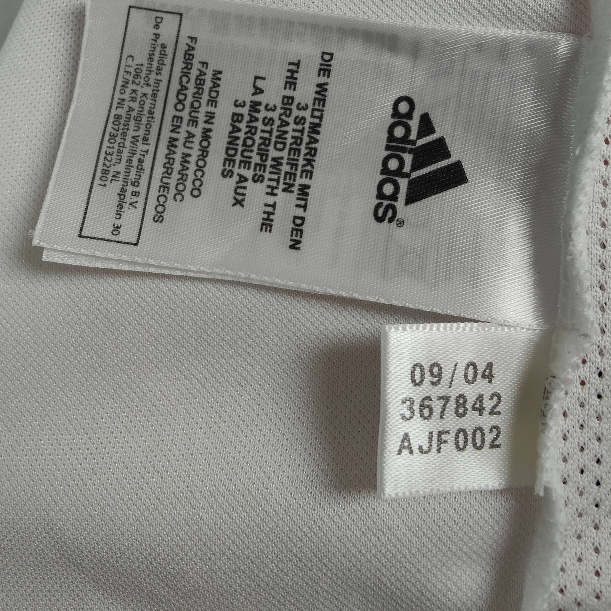 2004-05 Real Madrid Home Shirt Zidane 