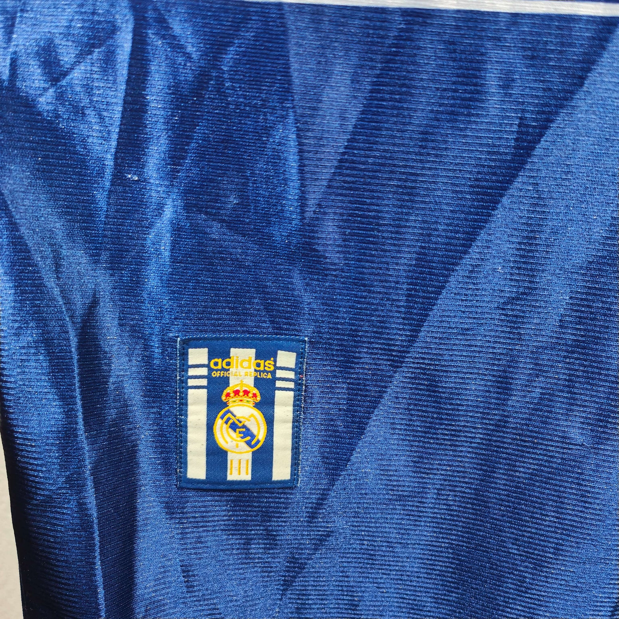 1998-99 Real Madrid Away Shirt Roberto Carlos 