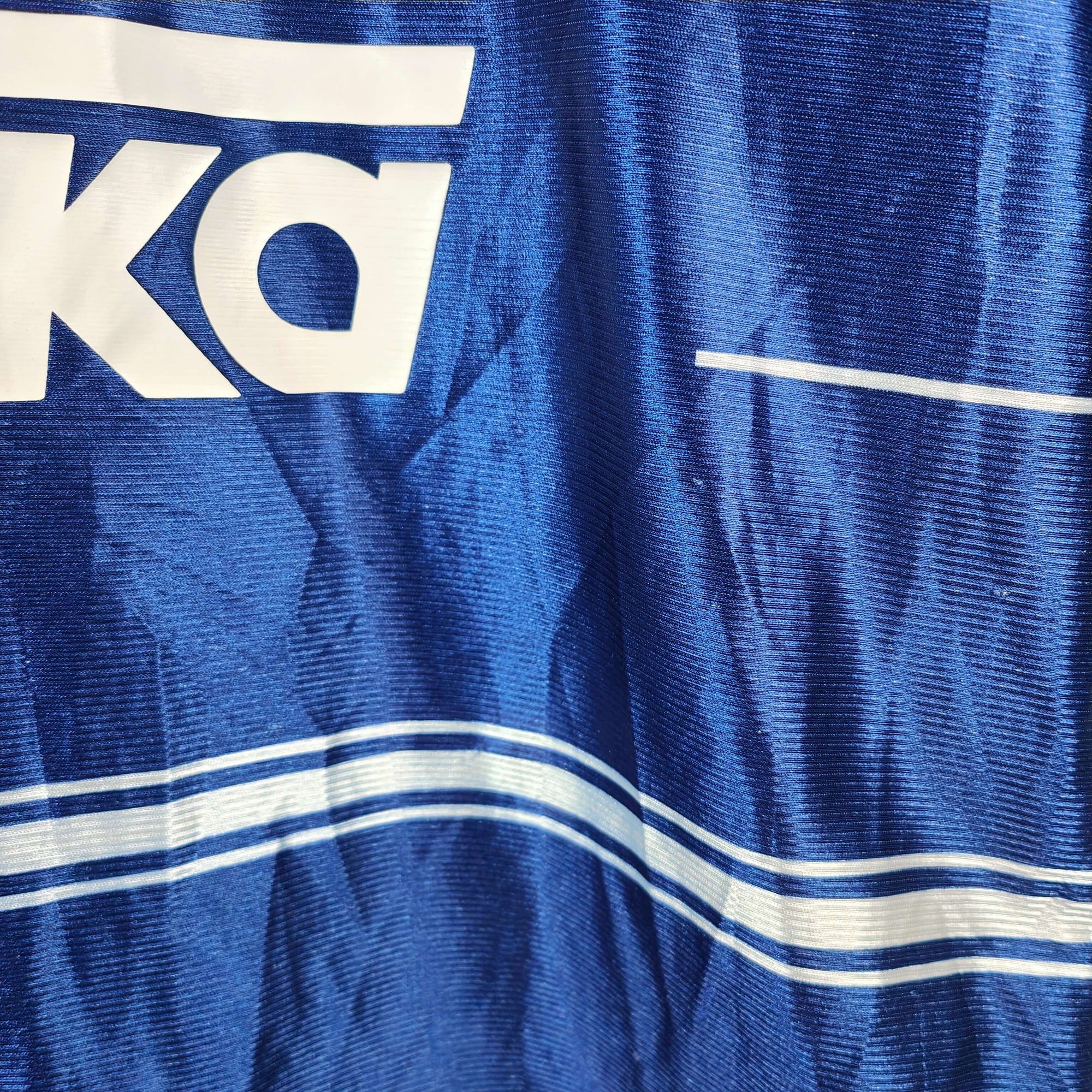 1998-99 Real Madrid Away Shirt Roberto Carlos 