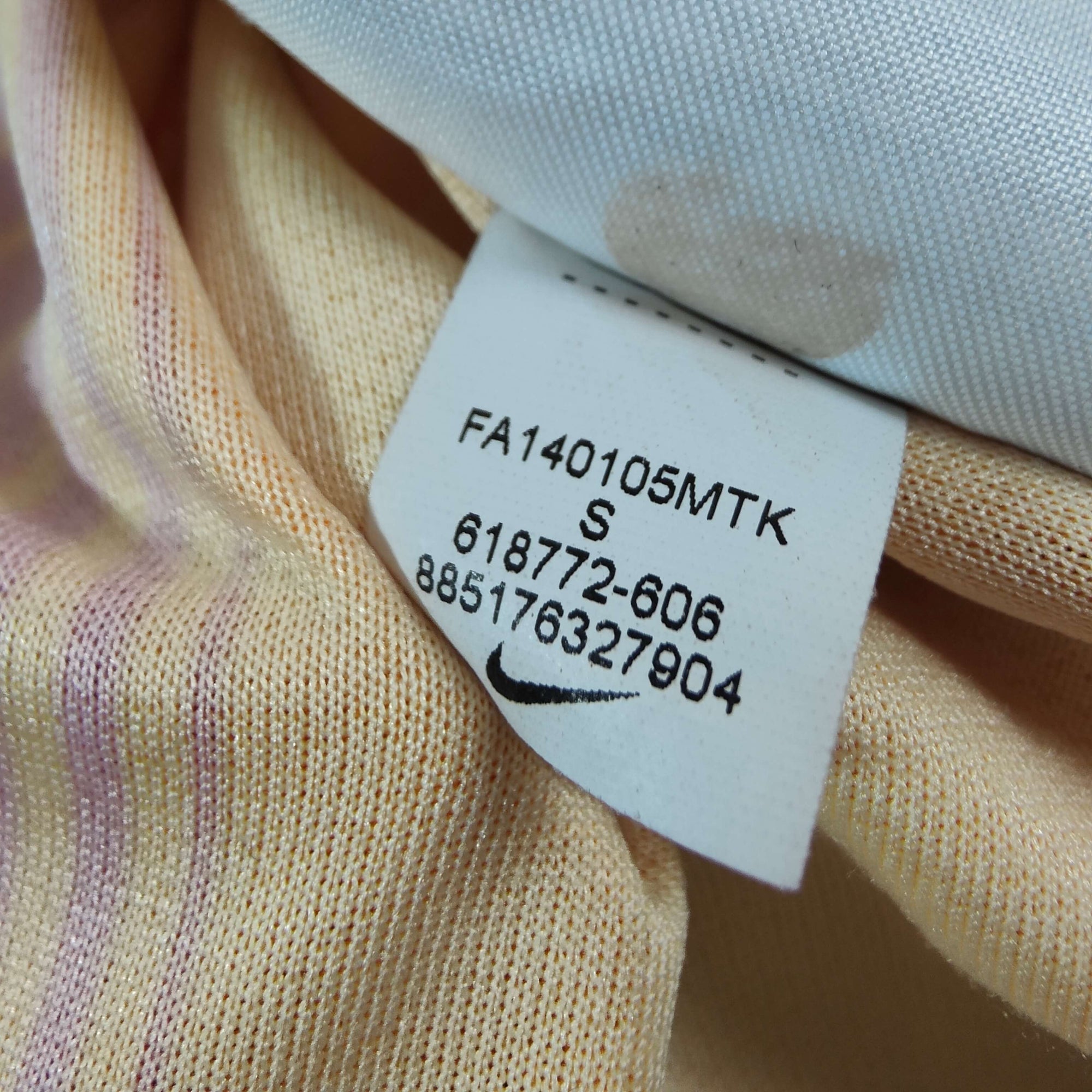 2014-15 Galatasaray Home Shirt Sneijder 