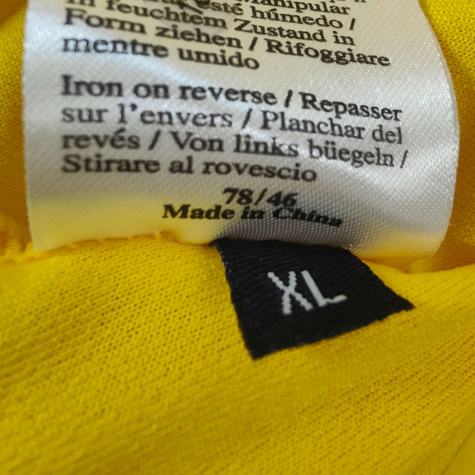 2005-06 Sweden Home Shirt Ibrahimović 