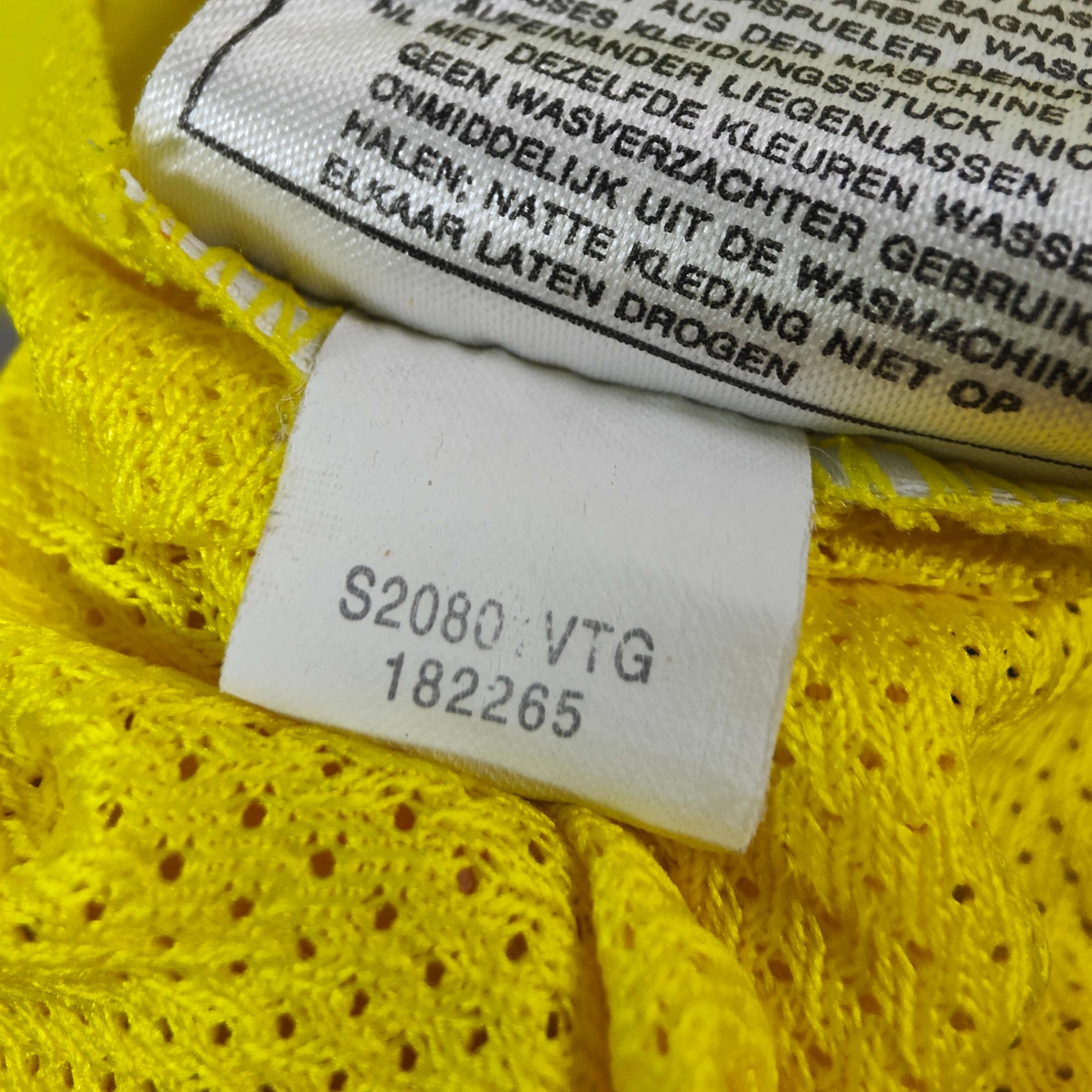 2002-04 Brazil Home Shirt Ronaldinho 