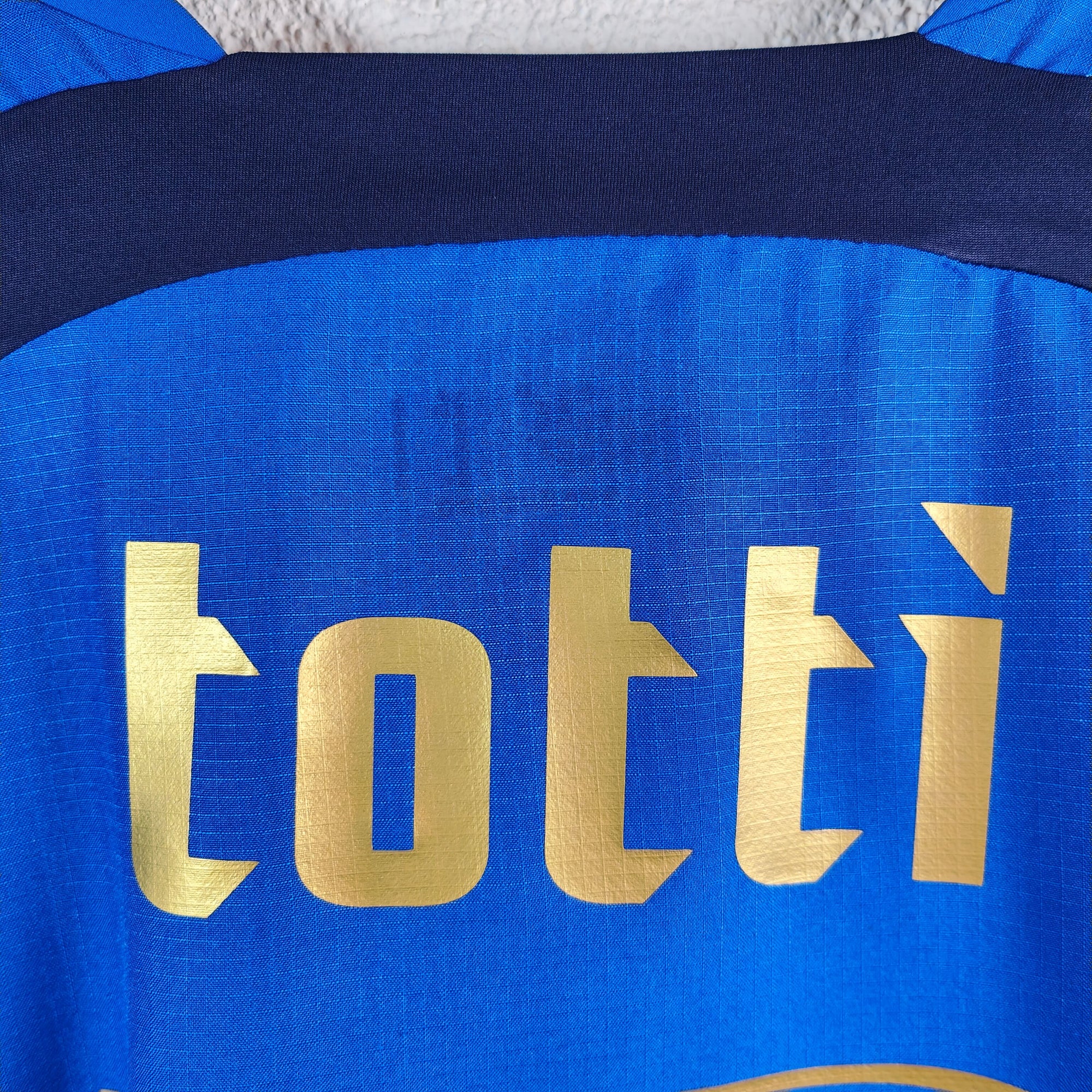 2006 Italy Home Shirt Totti 