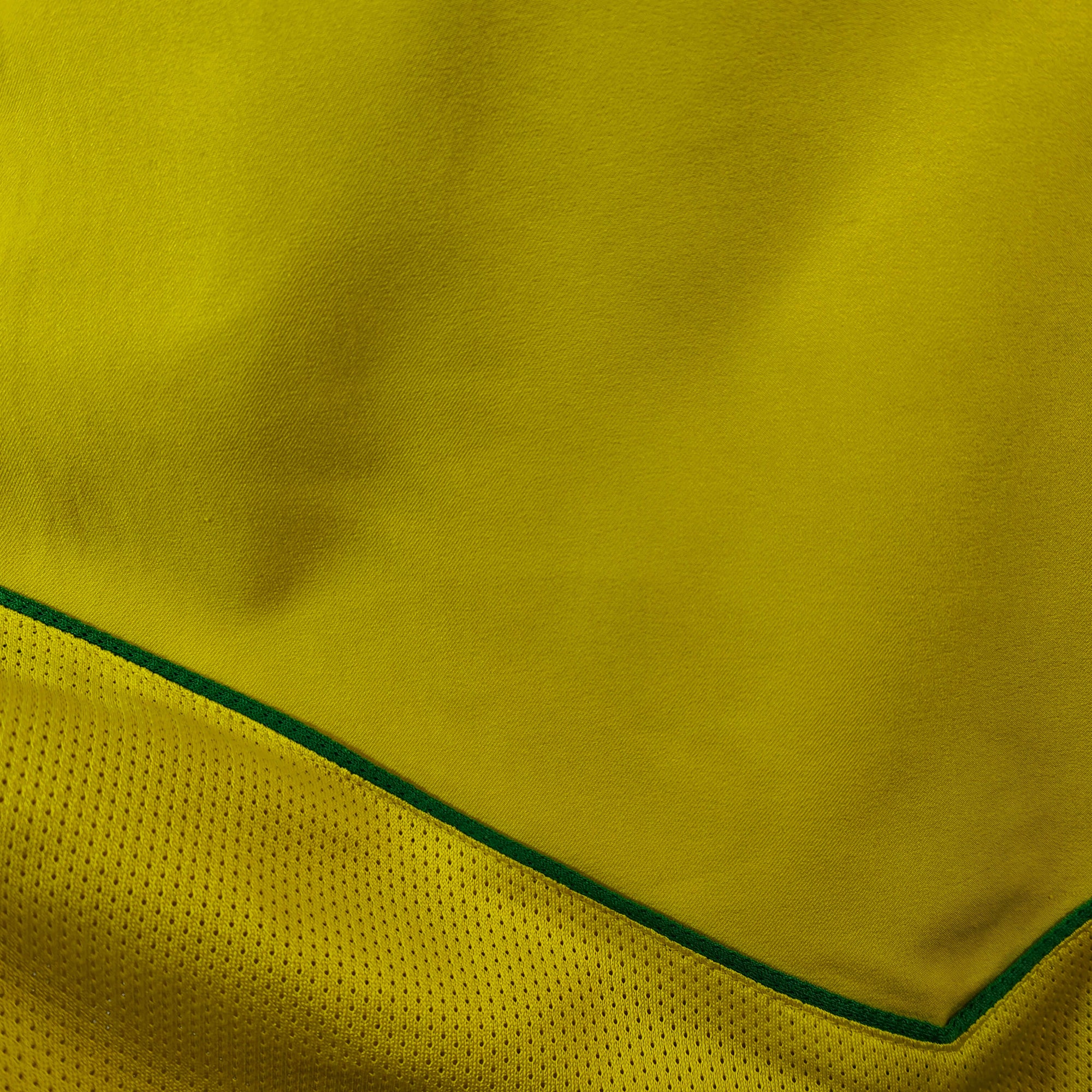 2004-06 Brazil Home Shirt Ronaldo 