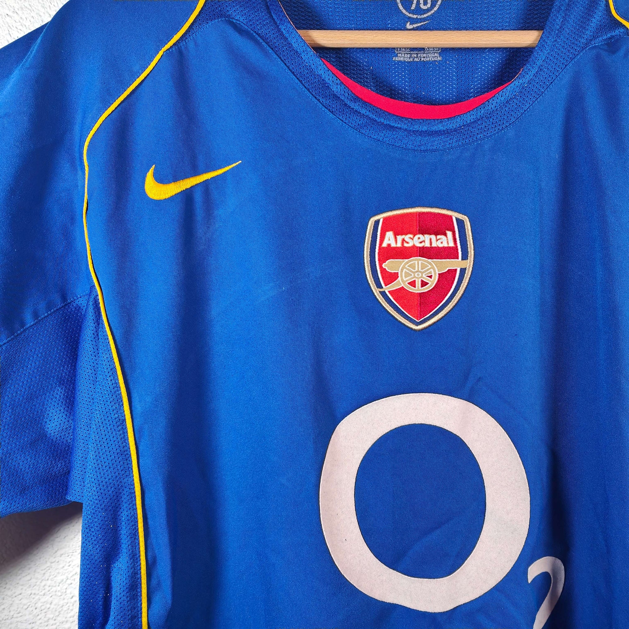 2004-06 Arsenal Away Shirt Djourou 
