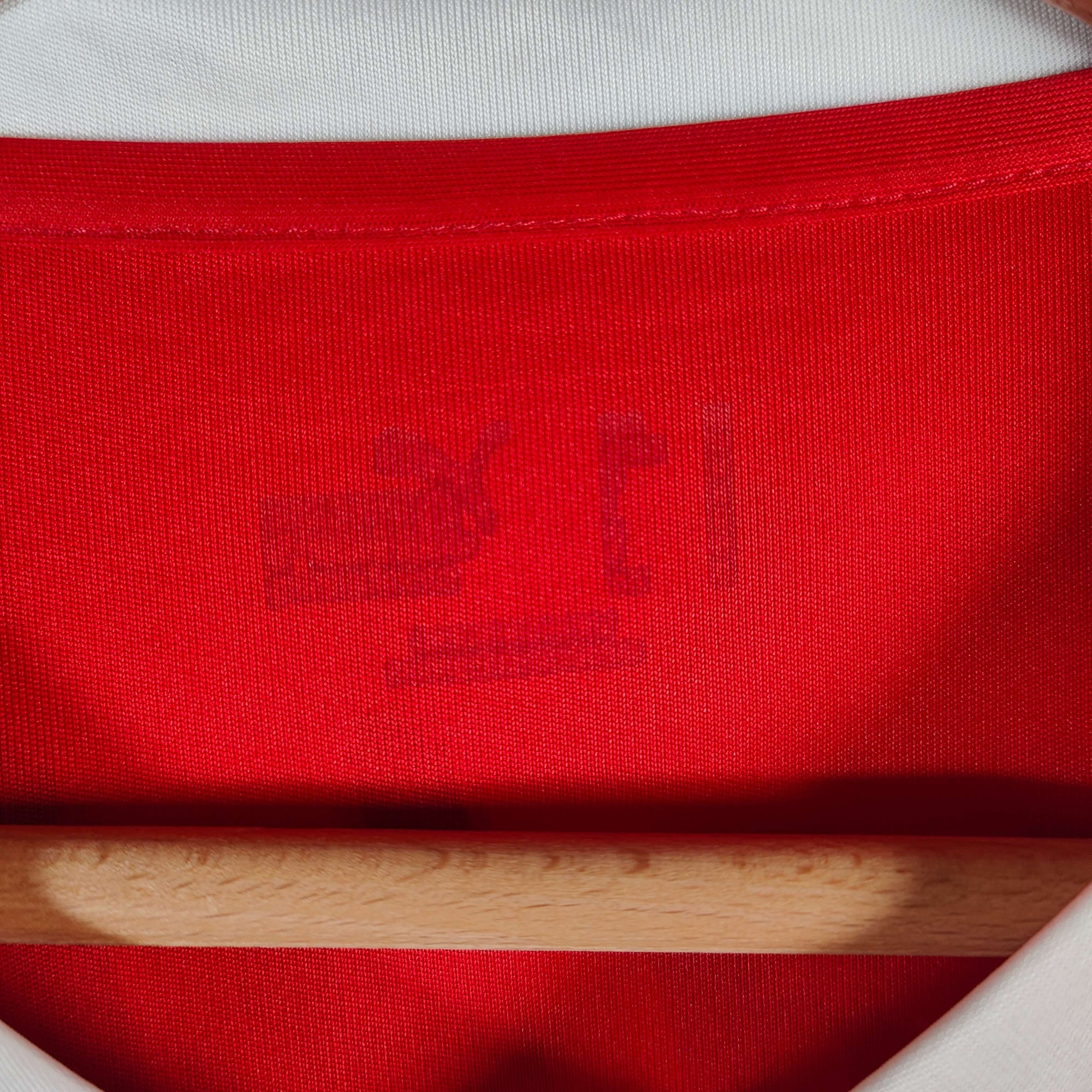 2008-10 Switzerland Home Shirt Hakan Yakin 