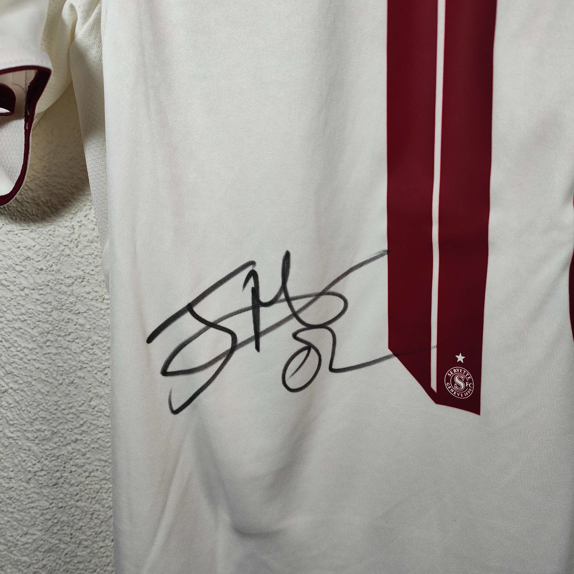 2025-26 Servette Away Shirt SIGNED Kadile 