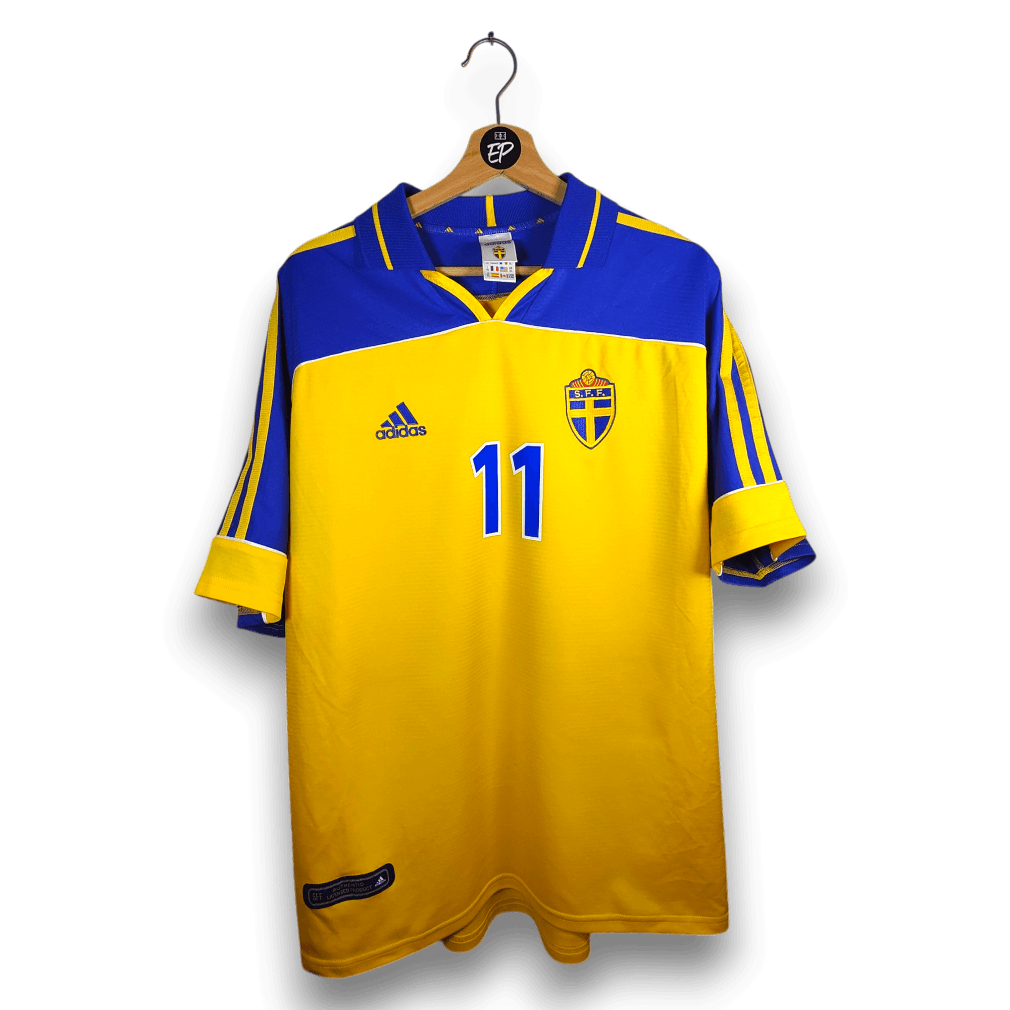 2000-02 Sweden Home Shirt Ibrahimović 