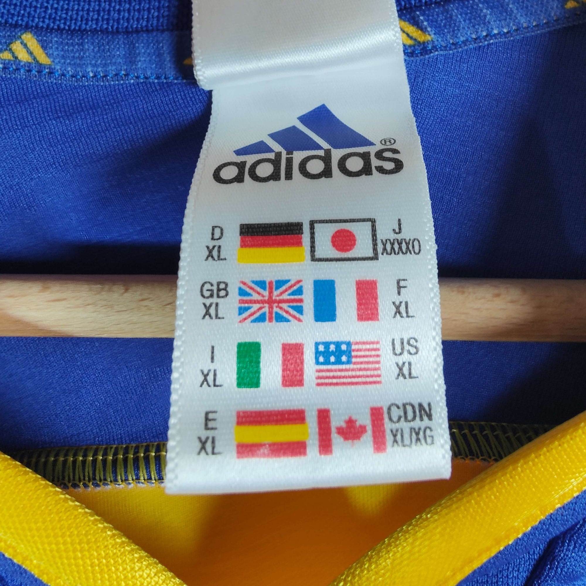 2000-02 Sweden Home Shirt Ibrahimović 