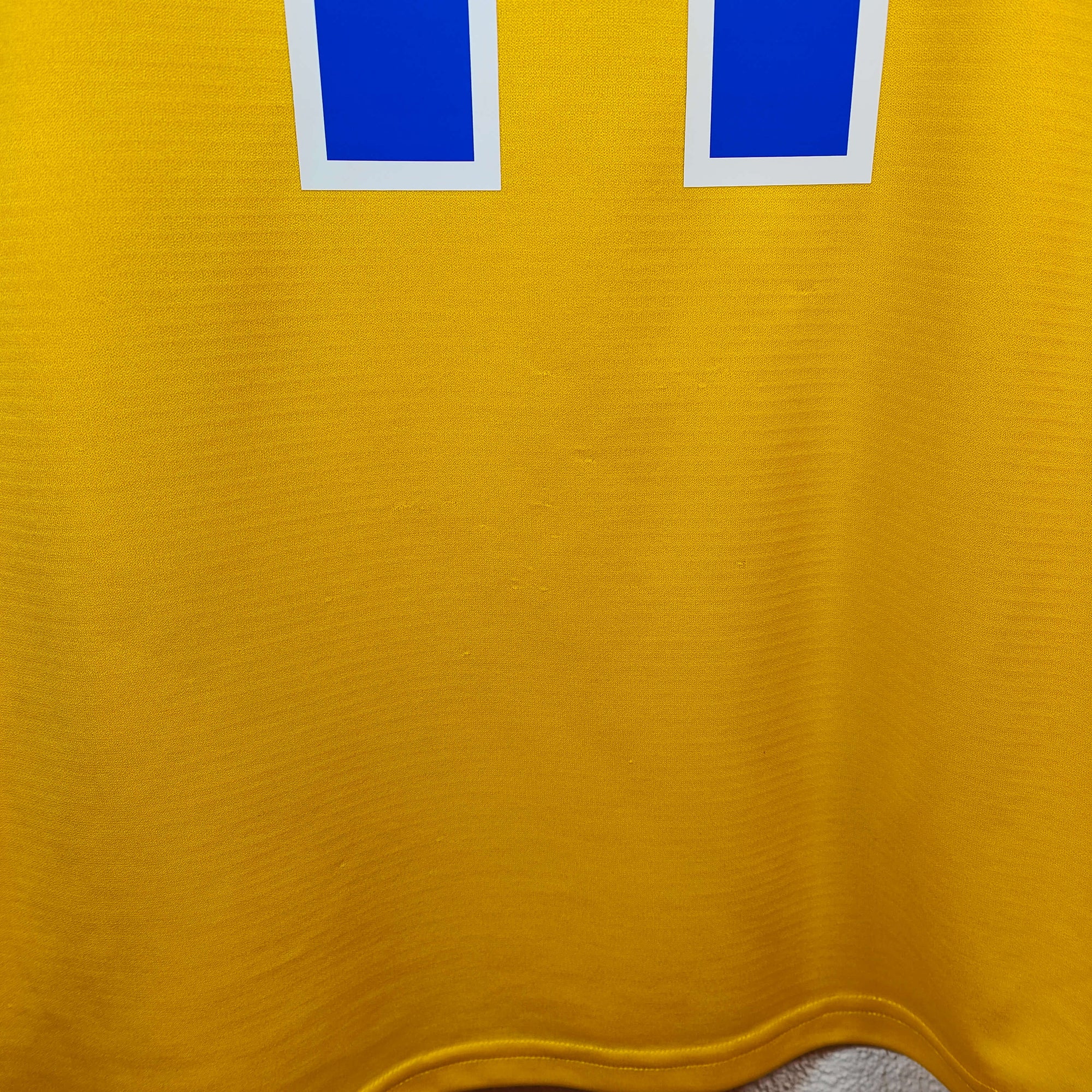 2000-02 Sweden Home Shirt Ibrahimović 