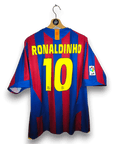 2005-06 FC Barcelona Home Shirt Ronaldinho 