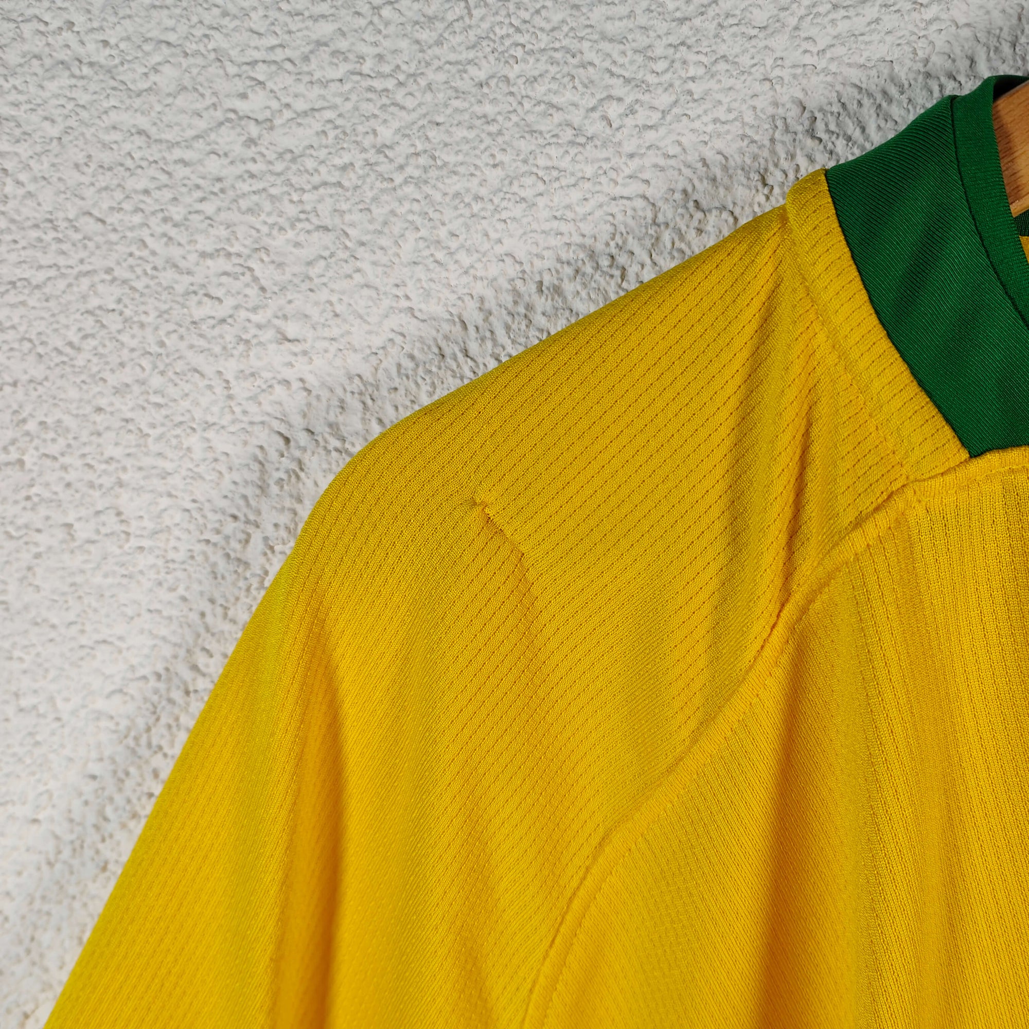 2008-10 Brazil Home Shirt Ronaldinho 