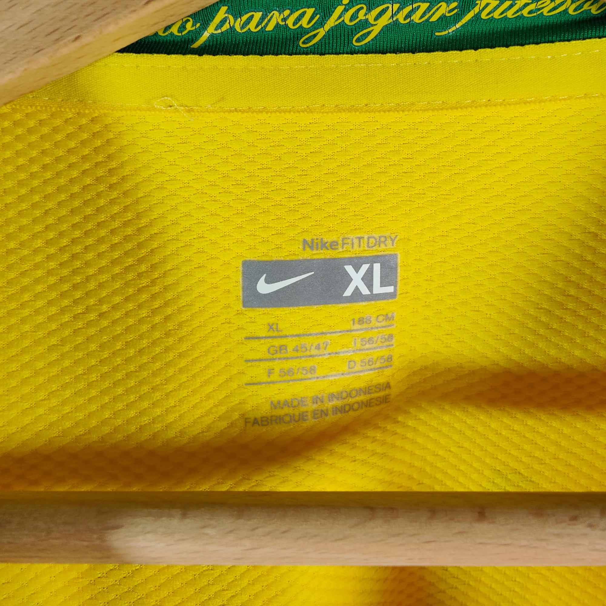2008-10 Brazil Home Shirt Ronaldinho 