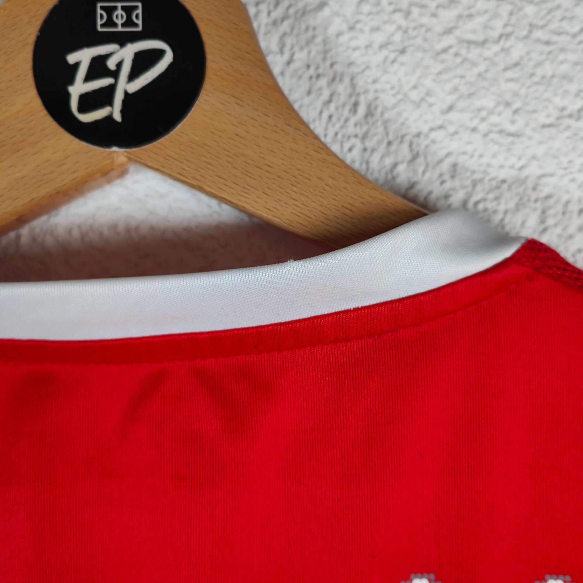 2008-10 Switzerland Home Shirt Barnetta 