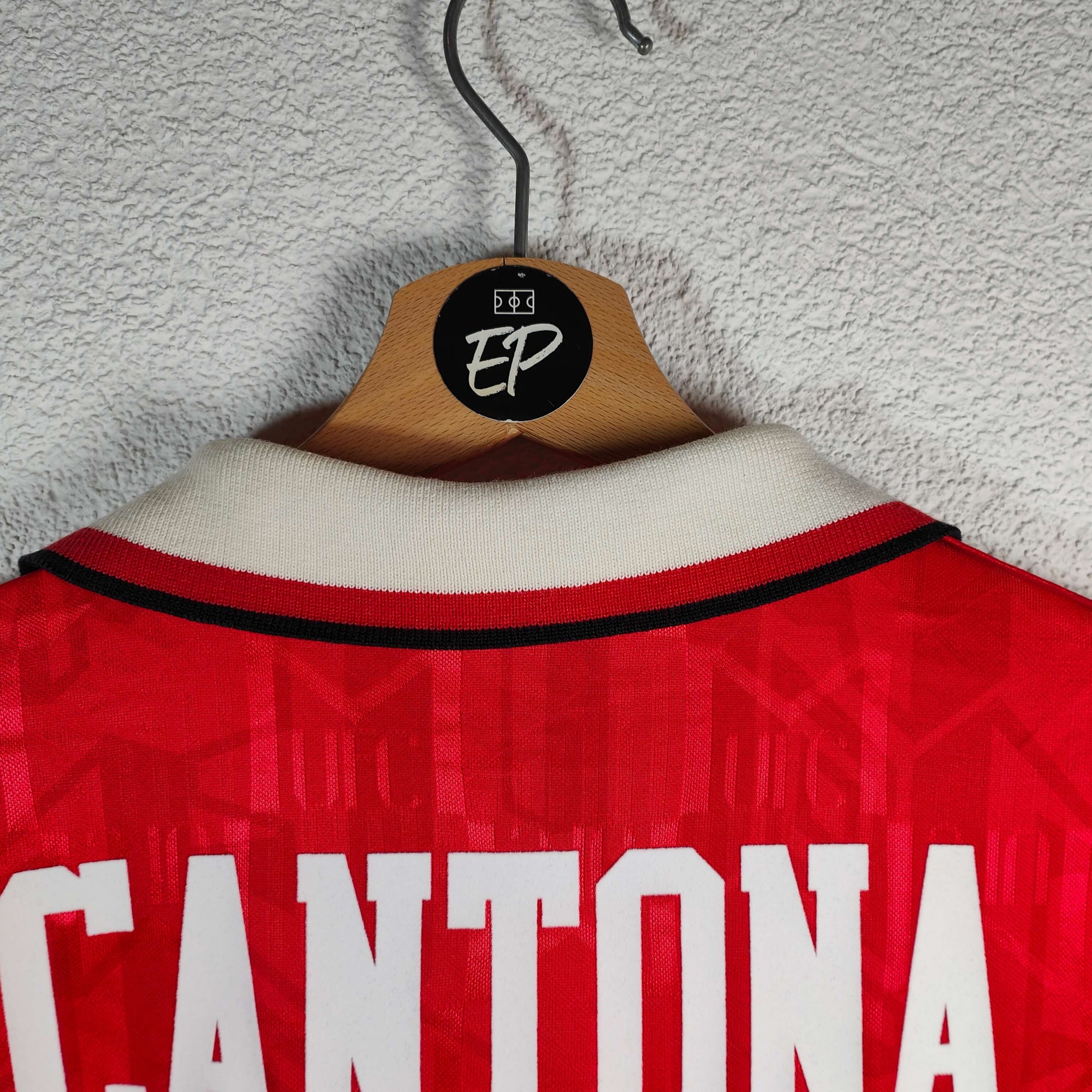 1992-94 Manchester United Home Shirt Cantona 