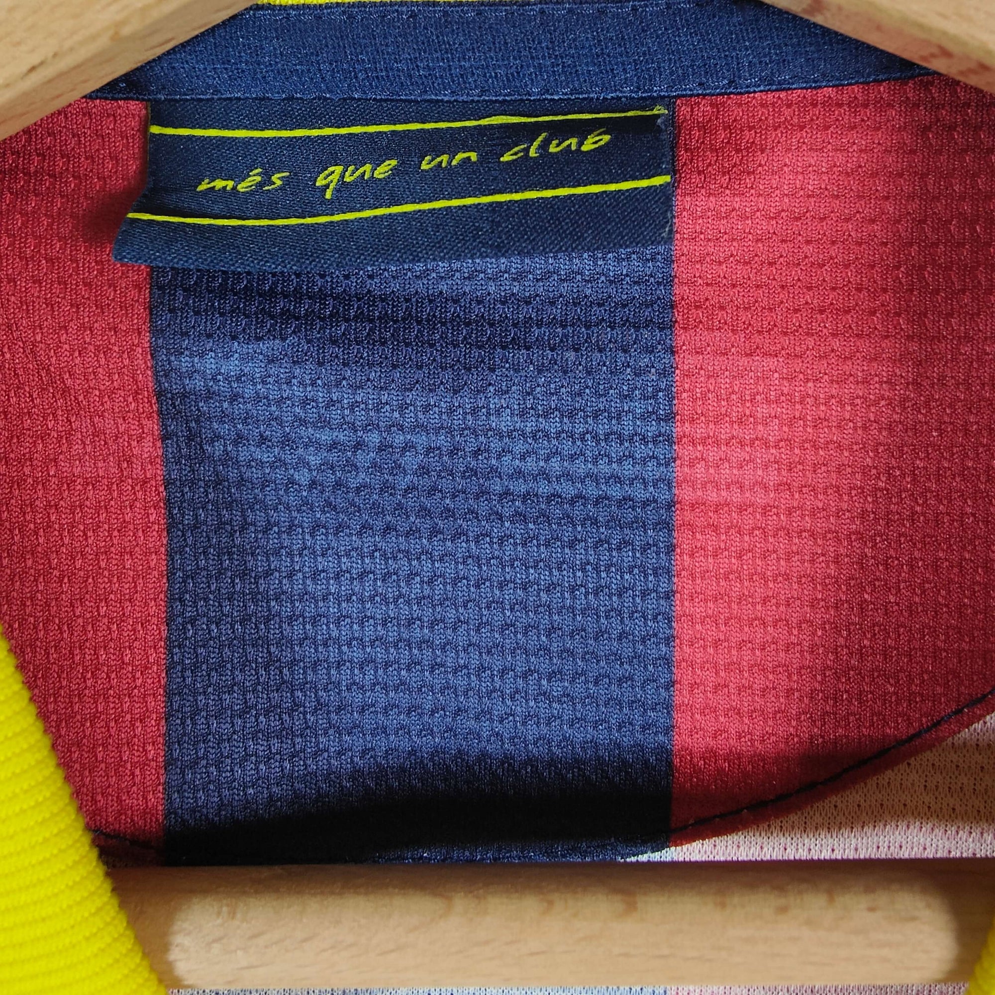 2013-14 FC Barcelona Home Shirt Neymar 