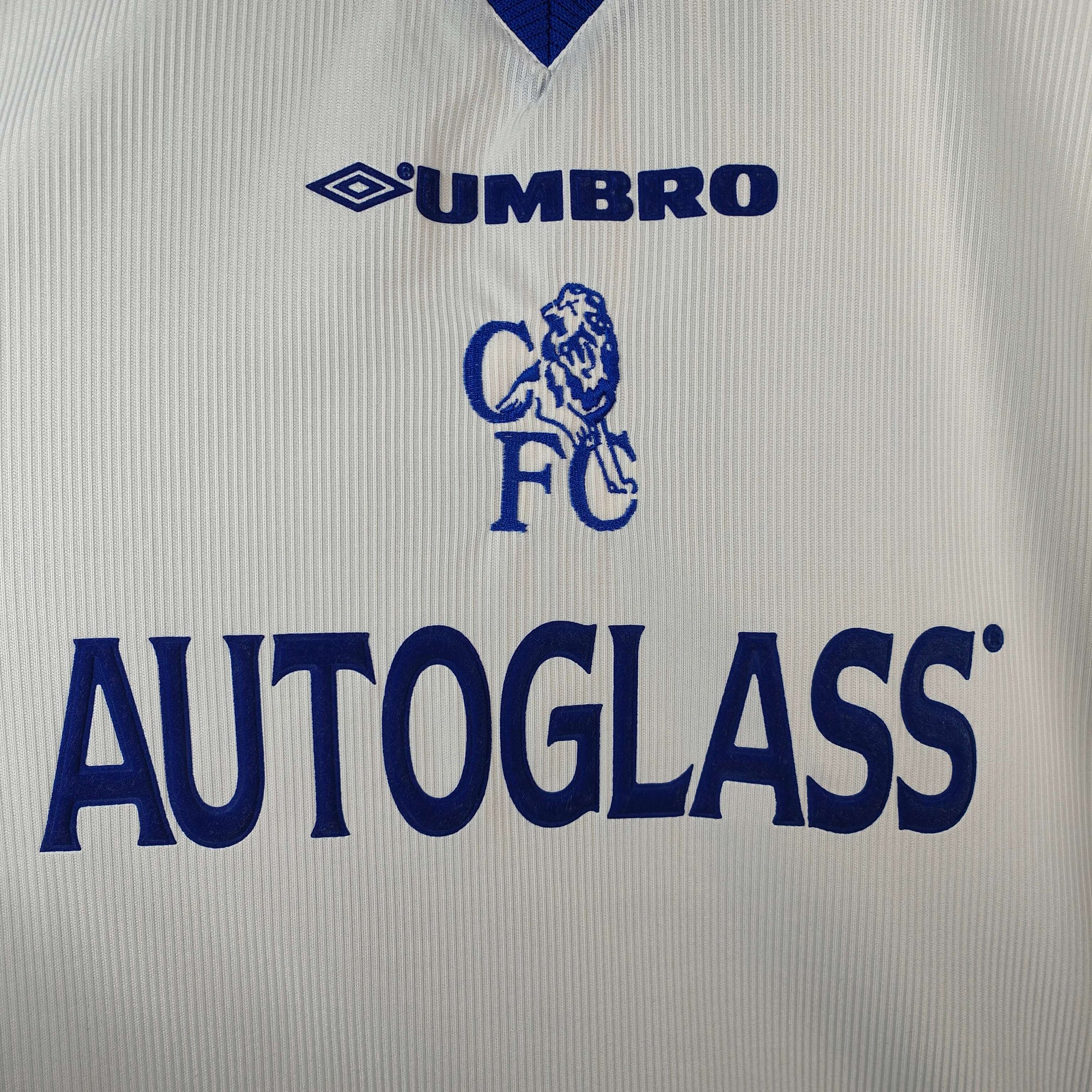1998-00 Chelsea Away Shirt Zola 