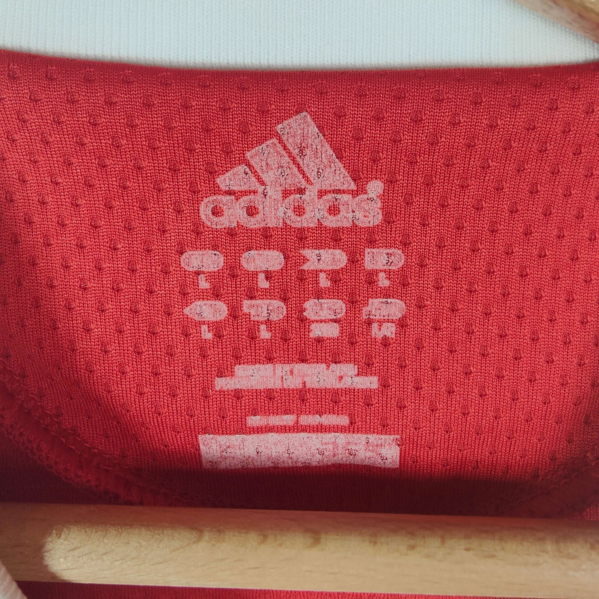 2009-10 Bayern Munich Home Shirt Robben 