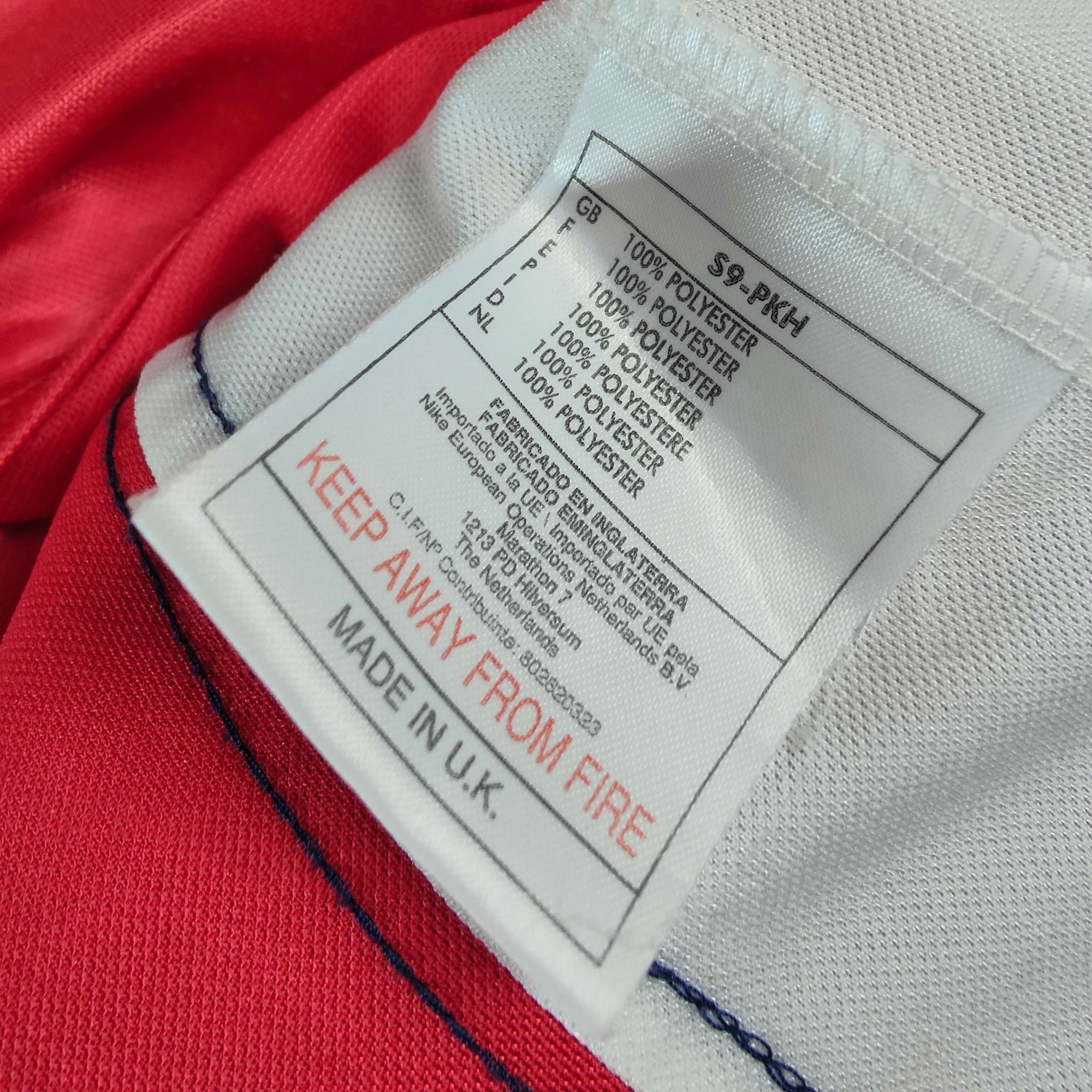 1998-99 Arsenal Home Shirt Bergkamp 